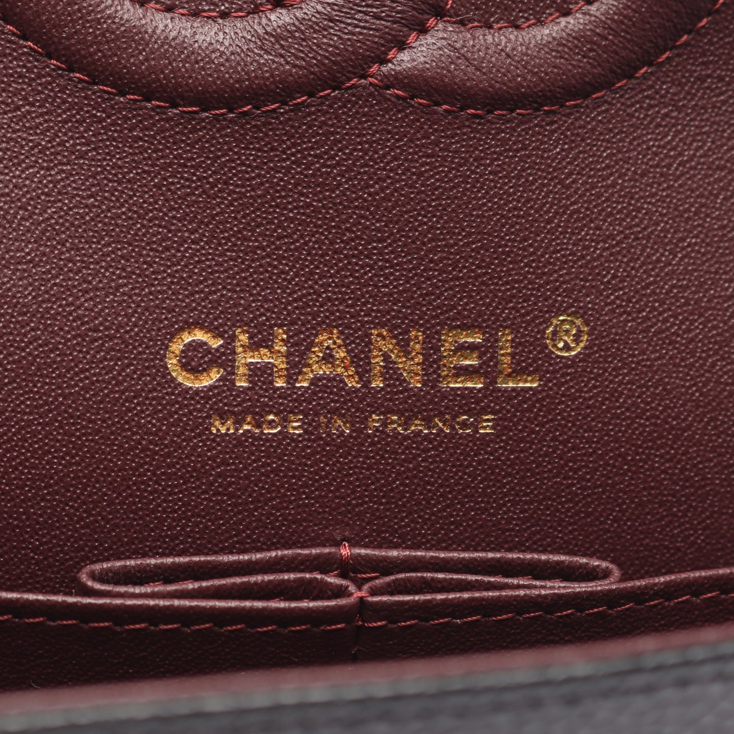 マトラッセ Wフラップ Wチェーンショルダーバッグ キャビアスキン ブラック ゴールド金具 シャネル バッグ CHANEL