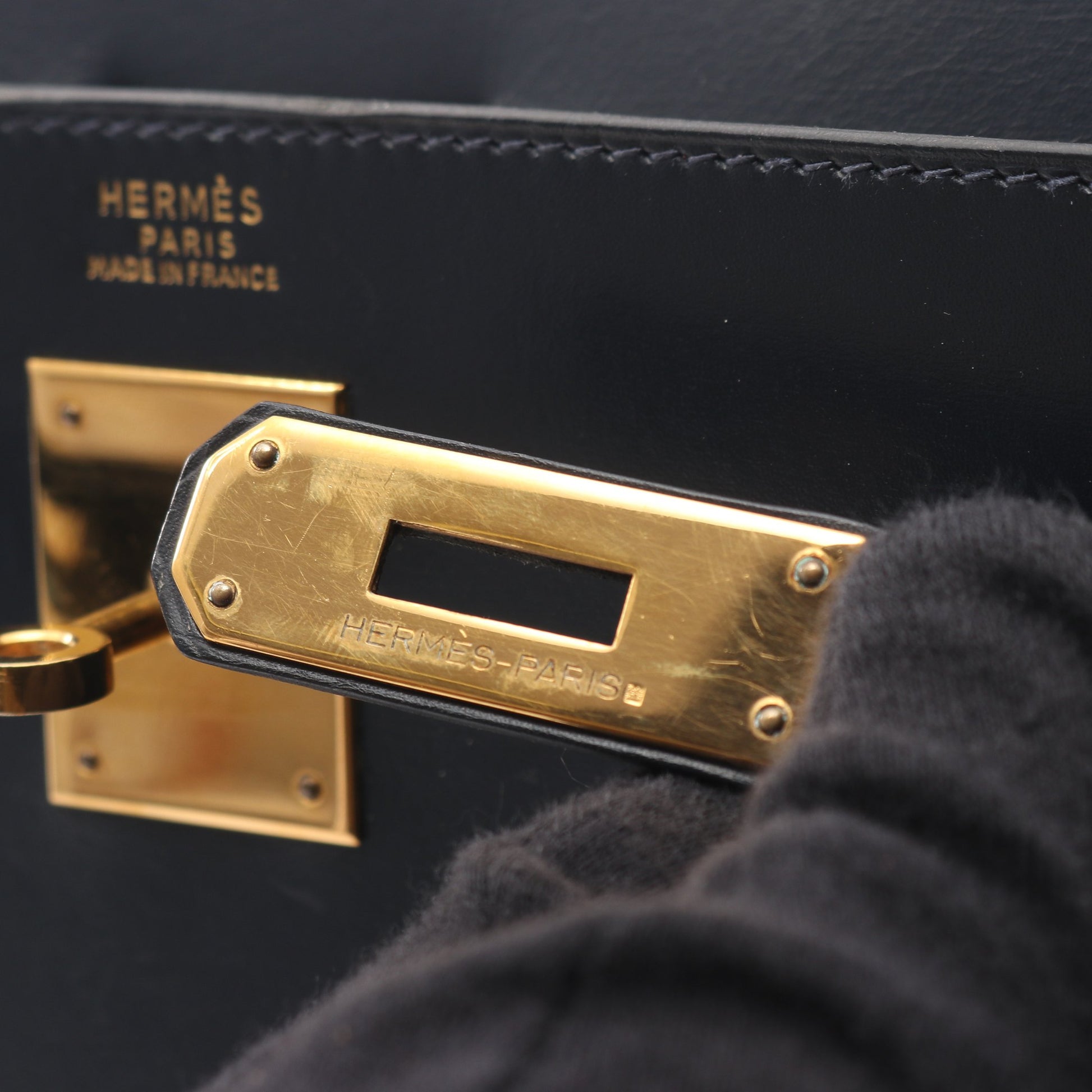 ケリー32 ブルーインディゴ ハンドバッグ ボックスカーフ ダークネイビー ゴールド金具 2WAY 外縫い ○P刻印 エルメス バッグ HERMES