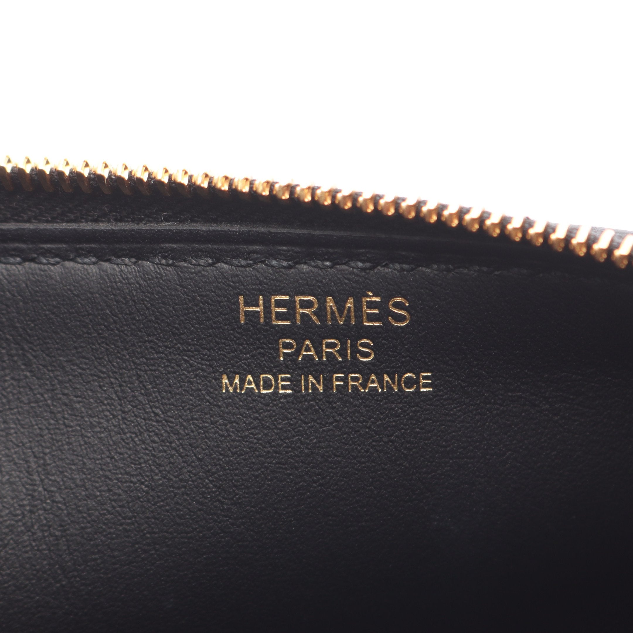 ジップアンゴーPM シェーヌダンクル ポーチ エバーカラー ブラック