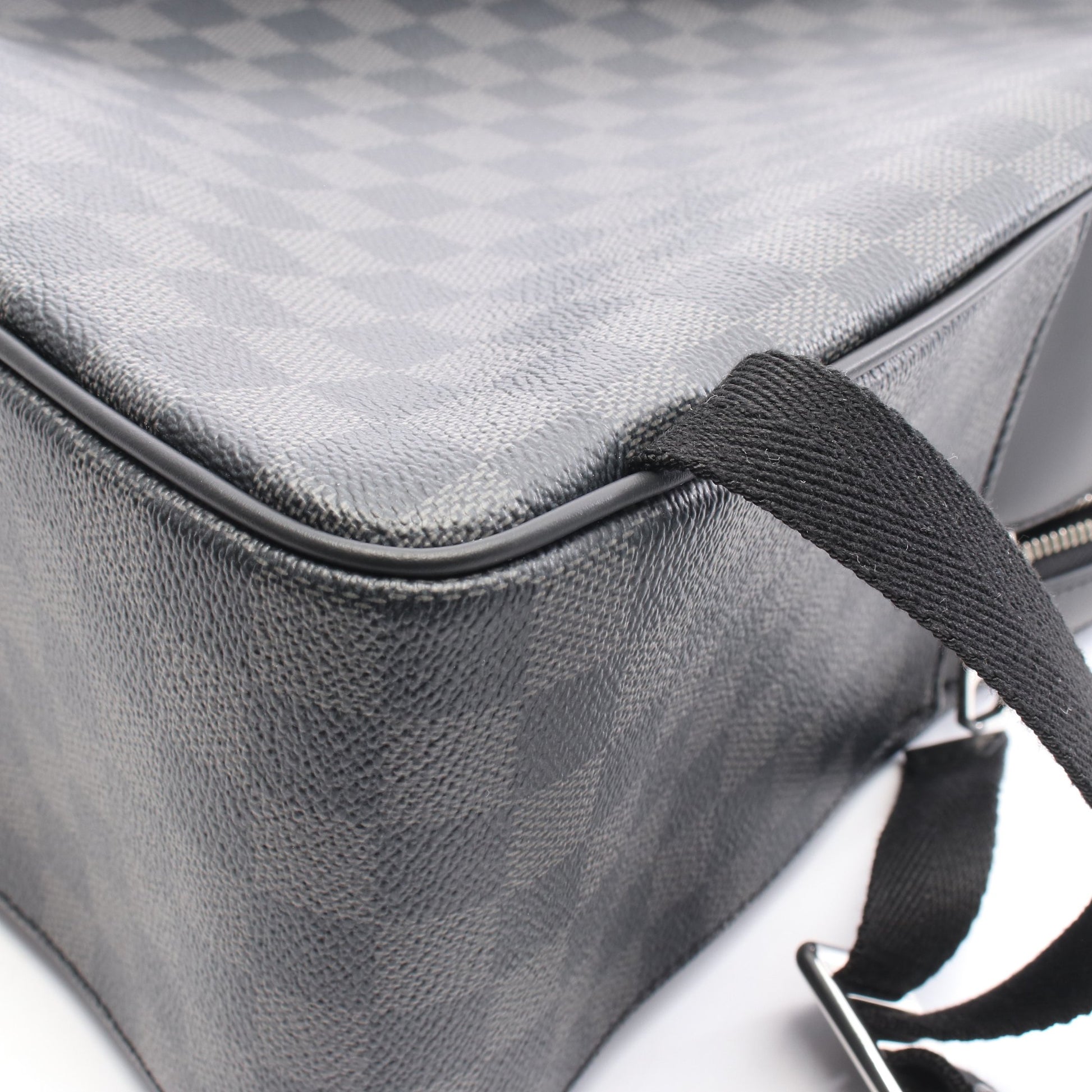 ジョッシュ ダミエグラフィット バックパック リュックサック PVC レザー ブラック ルイヴィトン バッグ LOUIS VUITTON