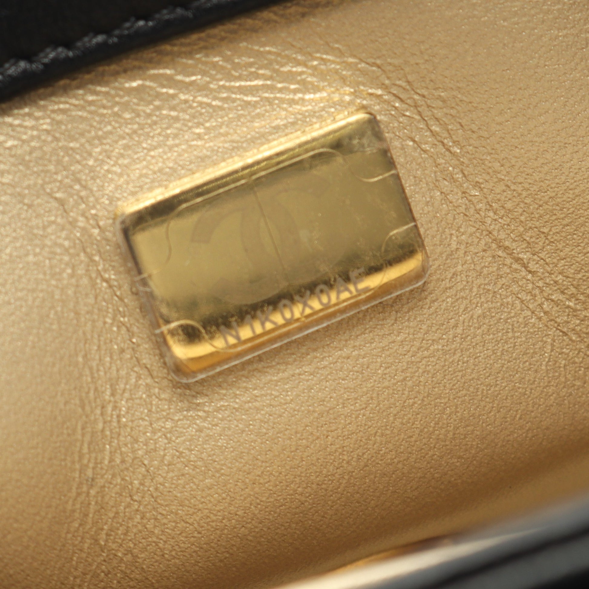 マトラッセ チェーンショルダーバッグ ラムスキン ブラック ゴールド金具 シャネル バッグ CHANEL