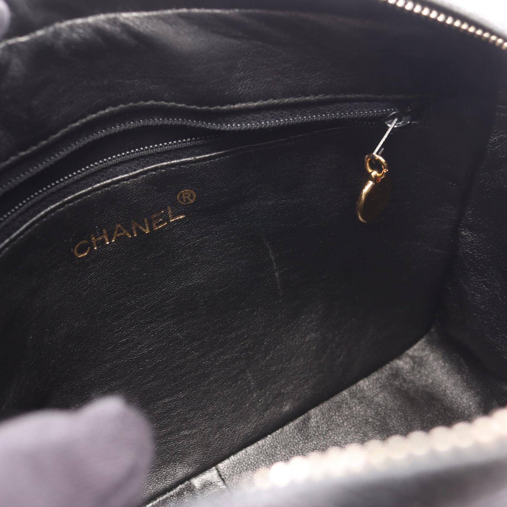 マトラッセ チェーンショルダーバッグ キャビアスキン ブラック ゴールド金具 シャネル バッグ CHANEL