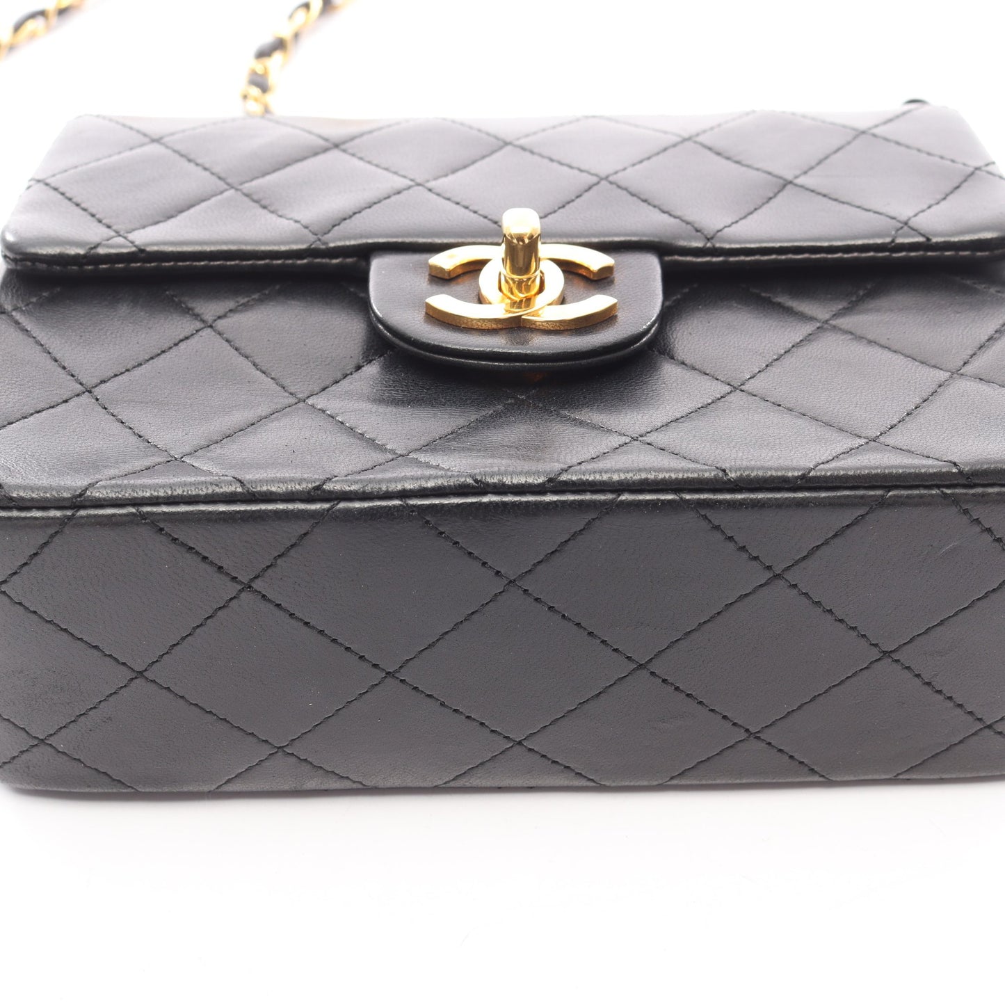 ミニマトラッセ チェーンショルダーバッグ ラムスキン ブラック ゴールド金具 シャネル バッグ CHANEL