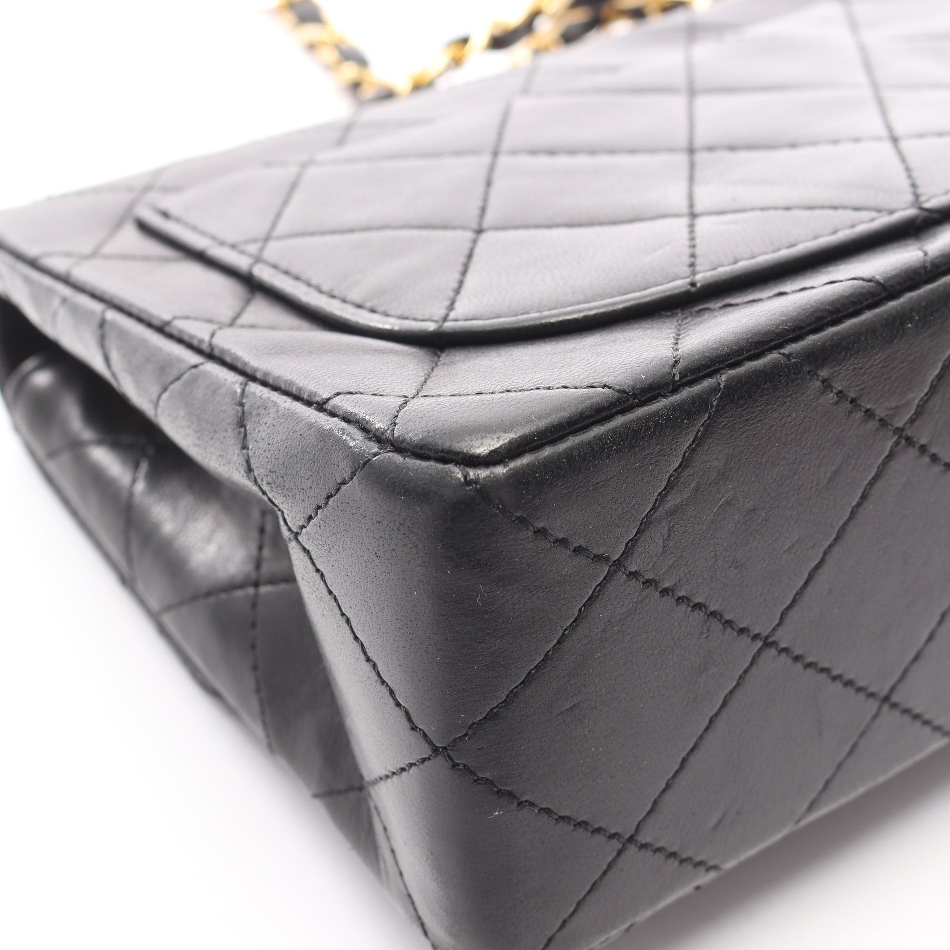 ミニマトラッセ チェーンショルダーバッグ ラムスキン ブラック ゴールド金具 シャネル バッグ CHANEL