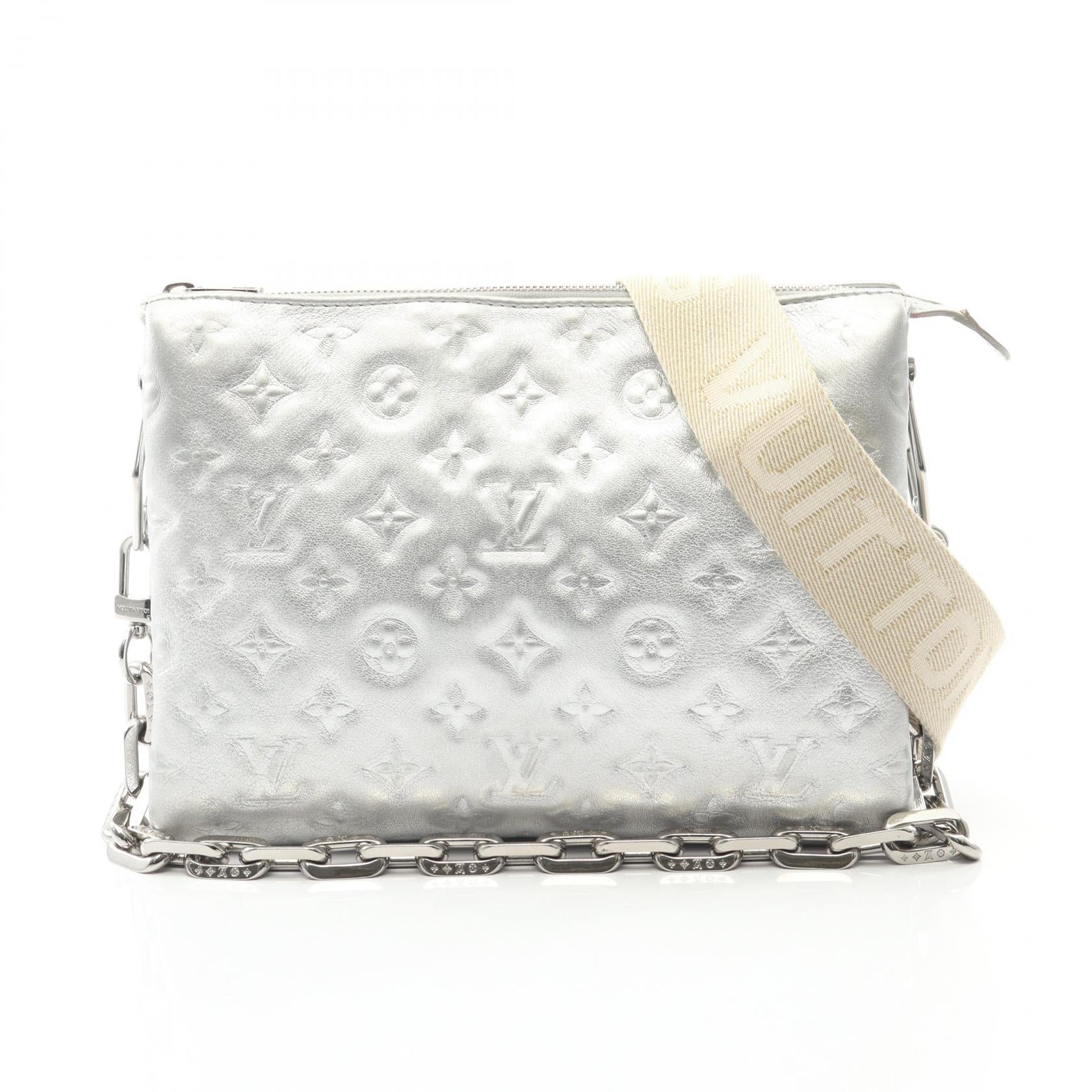 クッサンPM モノグラムエンボス チェーンショルダーバッグ レザー シルバー ルイヴィトン バッグ LOUIS VUITTON