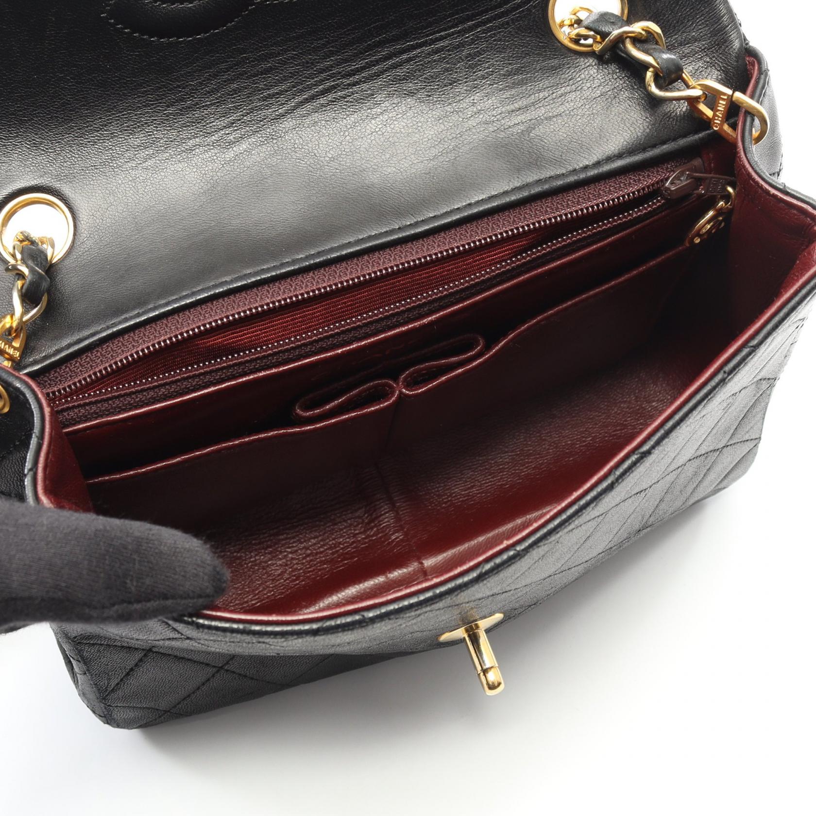 ミニマトラッセ20 チェーンショルダーバッグ ラムスキン ブラック ゴールド金具 ヴィンテージ シャネル バッグ CHANEL