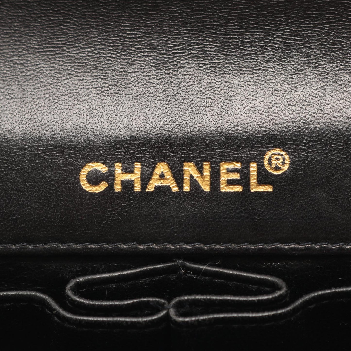 チョコバー チェーンショルダーバッグ ラムスキン ブラック ゴールド金具 シャネル バッグ CHANEL