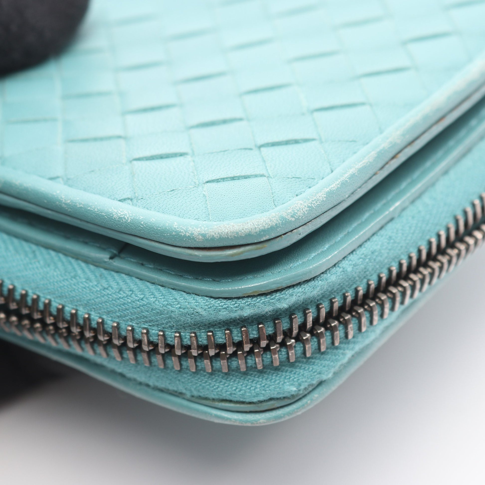 イントレチャート 二つ折り財布 レザー ブルーグリーン ボッテガヴェネタ 財布・小物 BOTTEGA VENETA