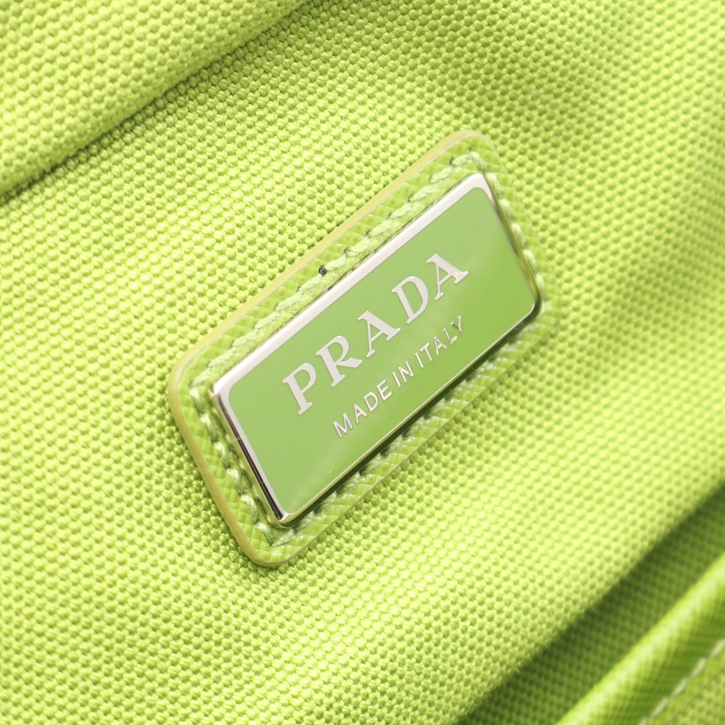 トライアングルロゴ ショルダーバッグ キャンバス イエローグリーン プラダ バッグ PRADA