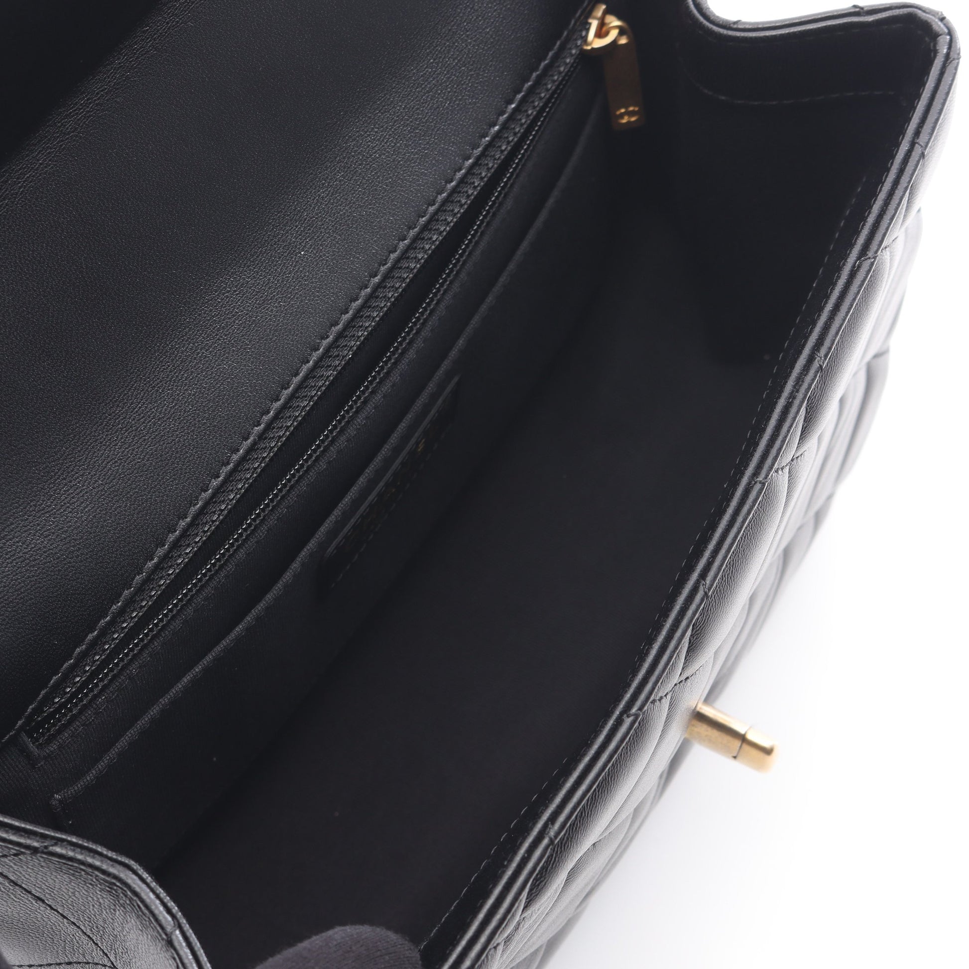 マトラッセ チェーンショルダーバッグ ラムスキン ブラック ゴールド金具 シャネル バッグ CHANEL