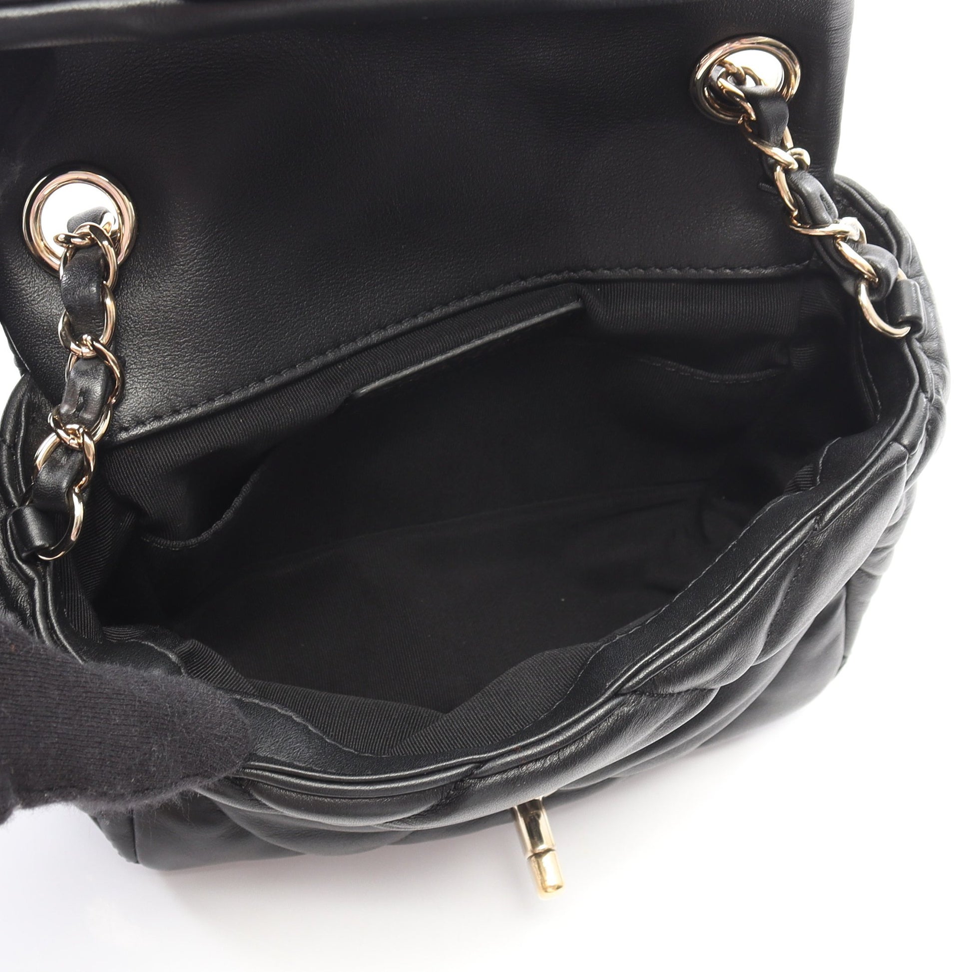 マトラッセ チェーンショルダーバッグ ラムスキン ブラック ゴールド金具 シャネル バッグ CHANEL