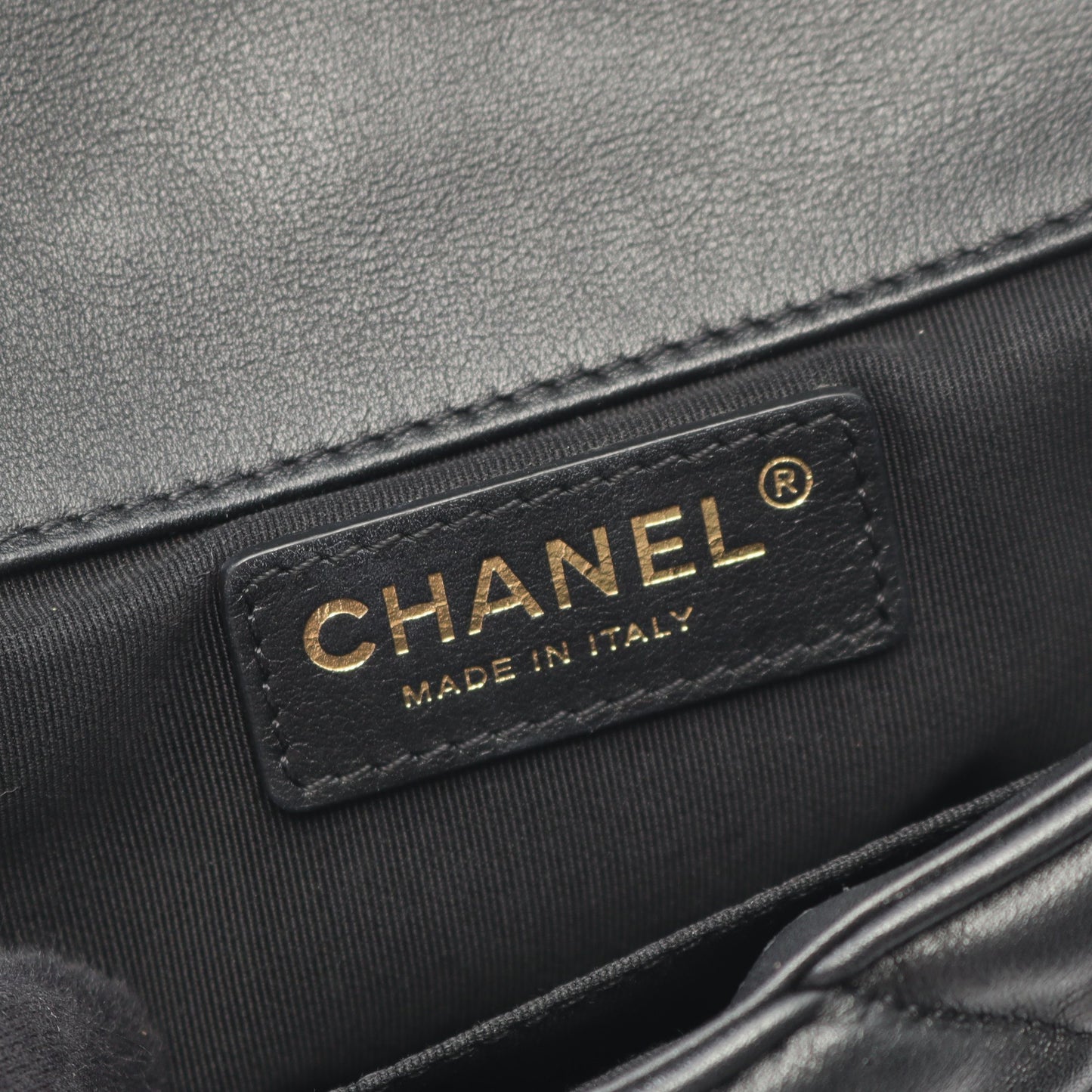 マトラッセ チェーンショルダーバッグ ラムスキン ブラック ゴールド金具 シャネル バッグ CHANEL