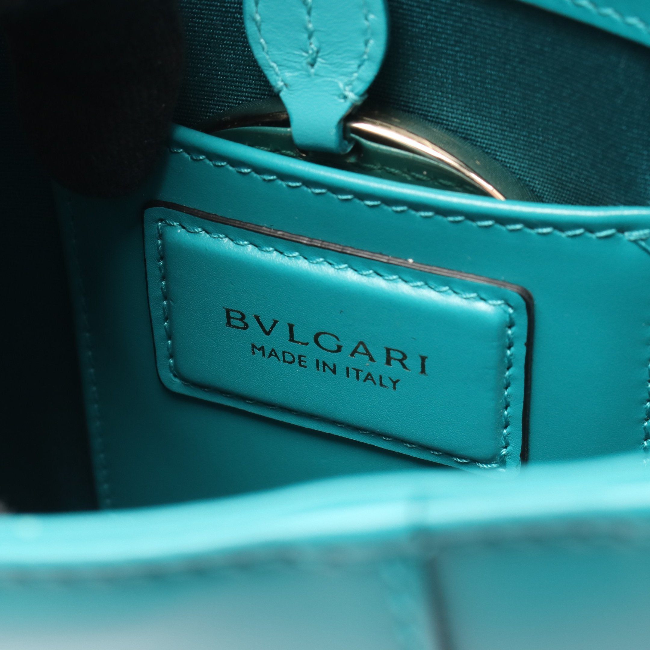 ブルガリ　セルペンティ　ショルダーバッグ　チェーンバッグ　フォーエバー 美品✨ブルガリ セルペンティ チェーンショルダー ブルー セルペンティ