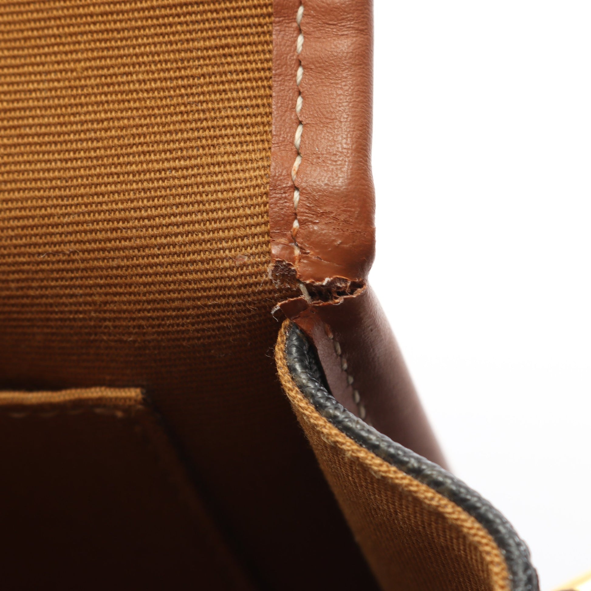 フォルコ ミディアムバッグ トリオンフ ショルダーバッグ PVC レザー ブラック ブラウン セリーヌ バッグ CELINE