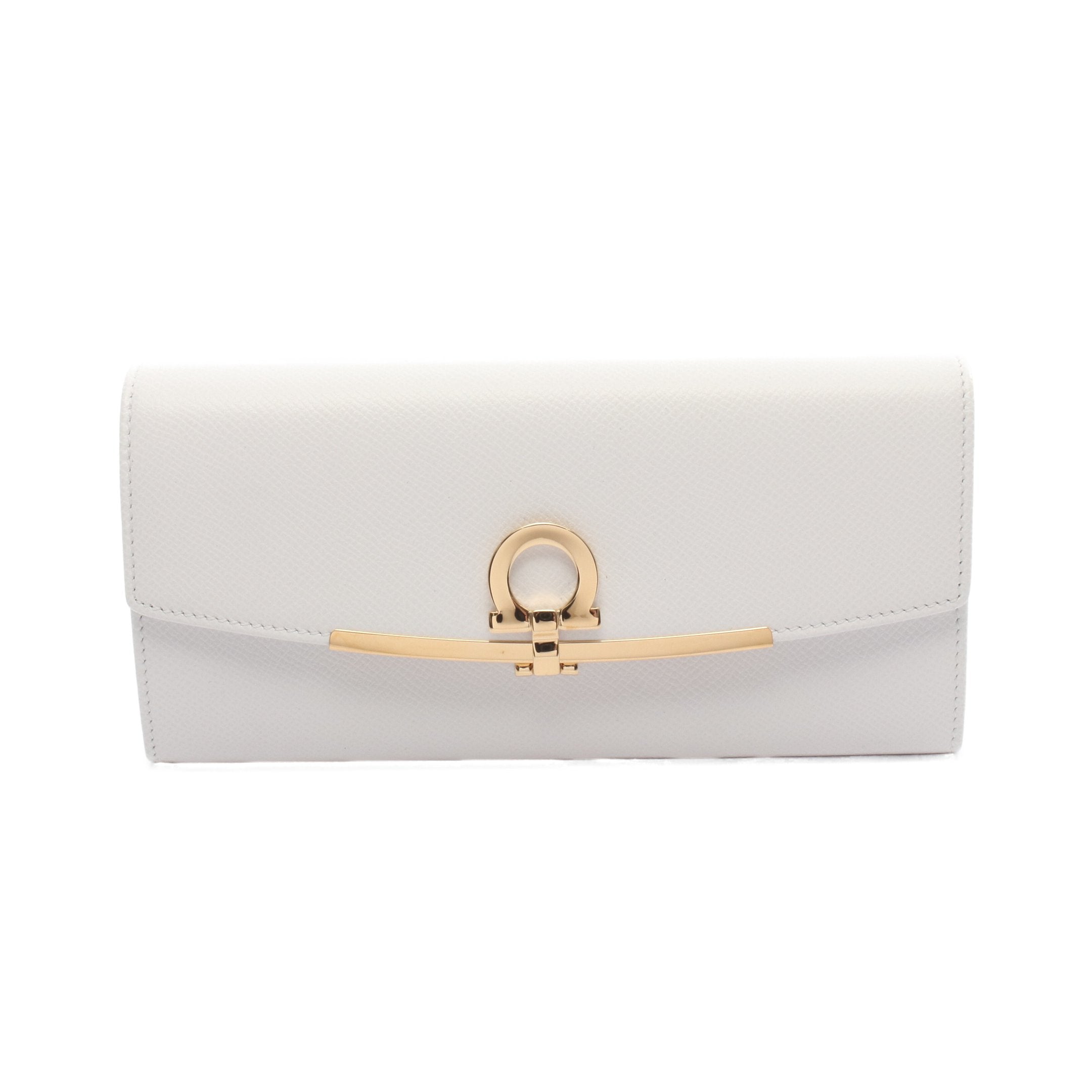 【BIGお買い物ラリー★30%OFFセール中】サルヴァトーレフェラガモ Salvatore Ferragamo 長財布ガンチーニ ホワイト 白 パープル ブラウン レディース 中古 ガンチーニ 二つ折り長財布 レザー ホワイト サルヴァトーレフェラガモ