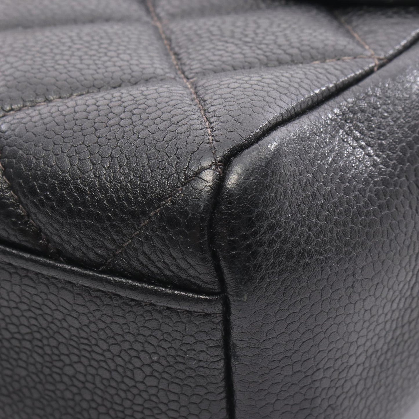 マトラッセ チェーンショルダーバッグ キャビアスキン ブラック ゴールド金具 シャネル バッグ CHANEL