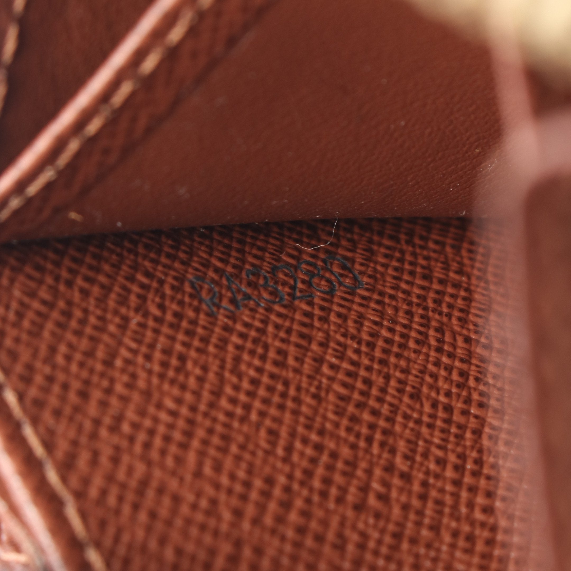 ヴィトン モノグラム ジッピーパース PVC ブラウン ジッピー コインパース モノグラム コインケース PVC ブラウン ルイ