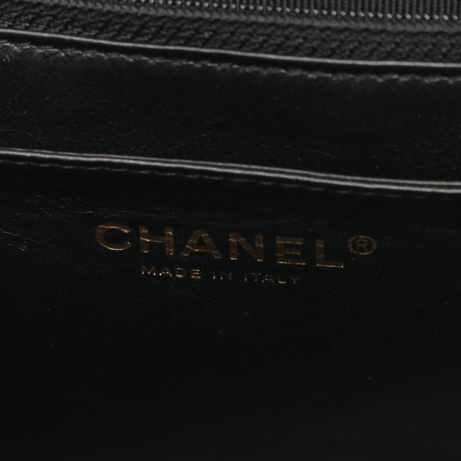 マトラッセ ハンドバッグ キャビアスキン ブラック ゴールド金具 シャネル バッグ CHANEL