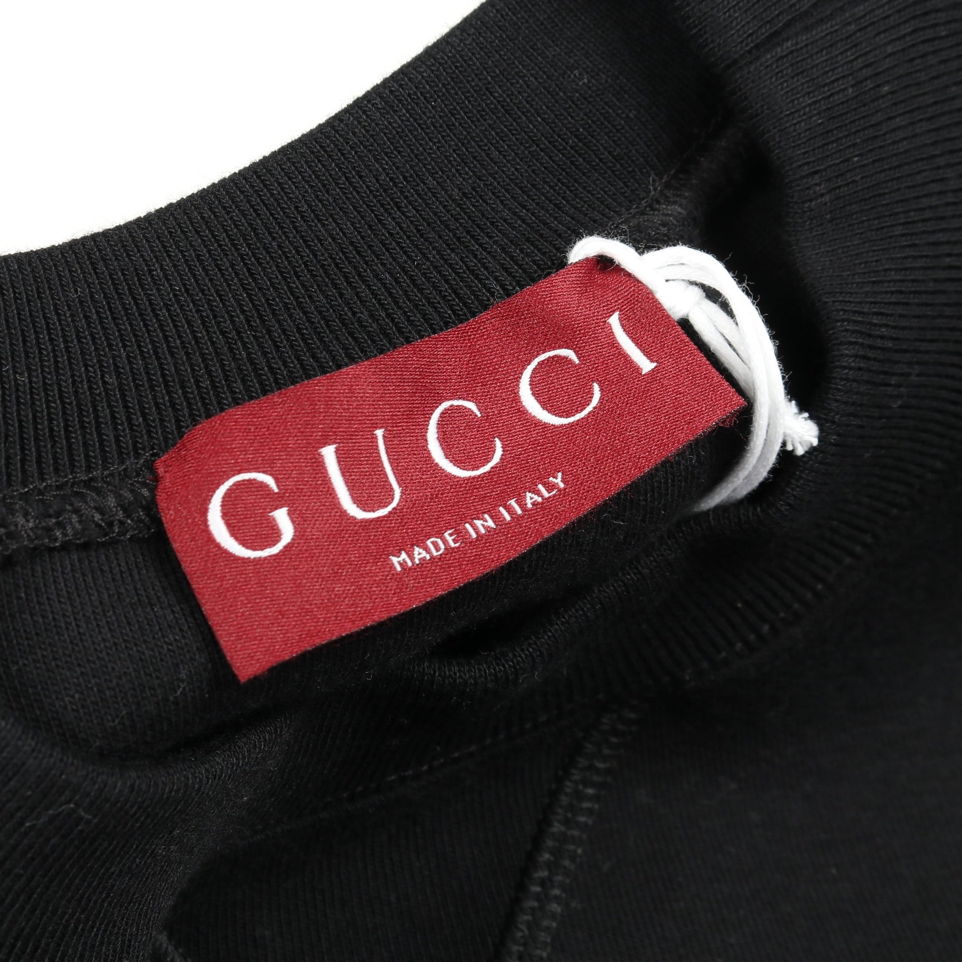 エンボスロゴ スウェットシャツ コットン ブラック グッチ トップス GUCCI