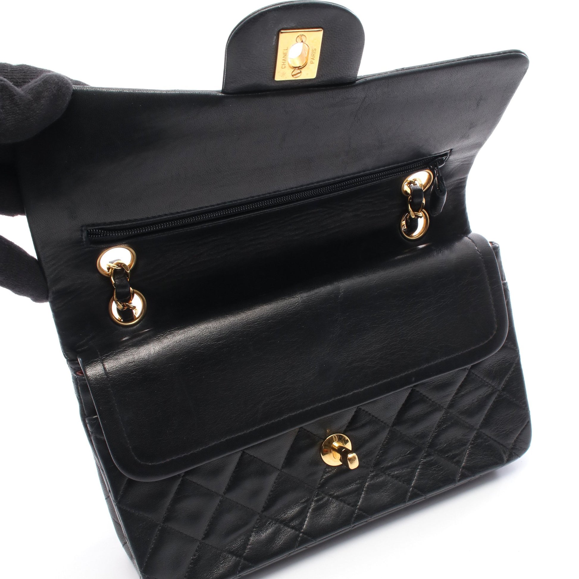 マトラッセ Wフラップ Wチェーンショルダーバッグ ラムスキン ブラック ゴールド金具 シャネル バッグ CHANEL