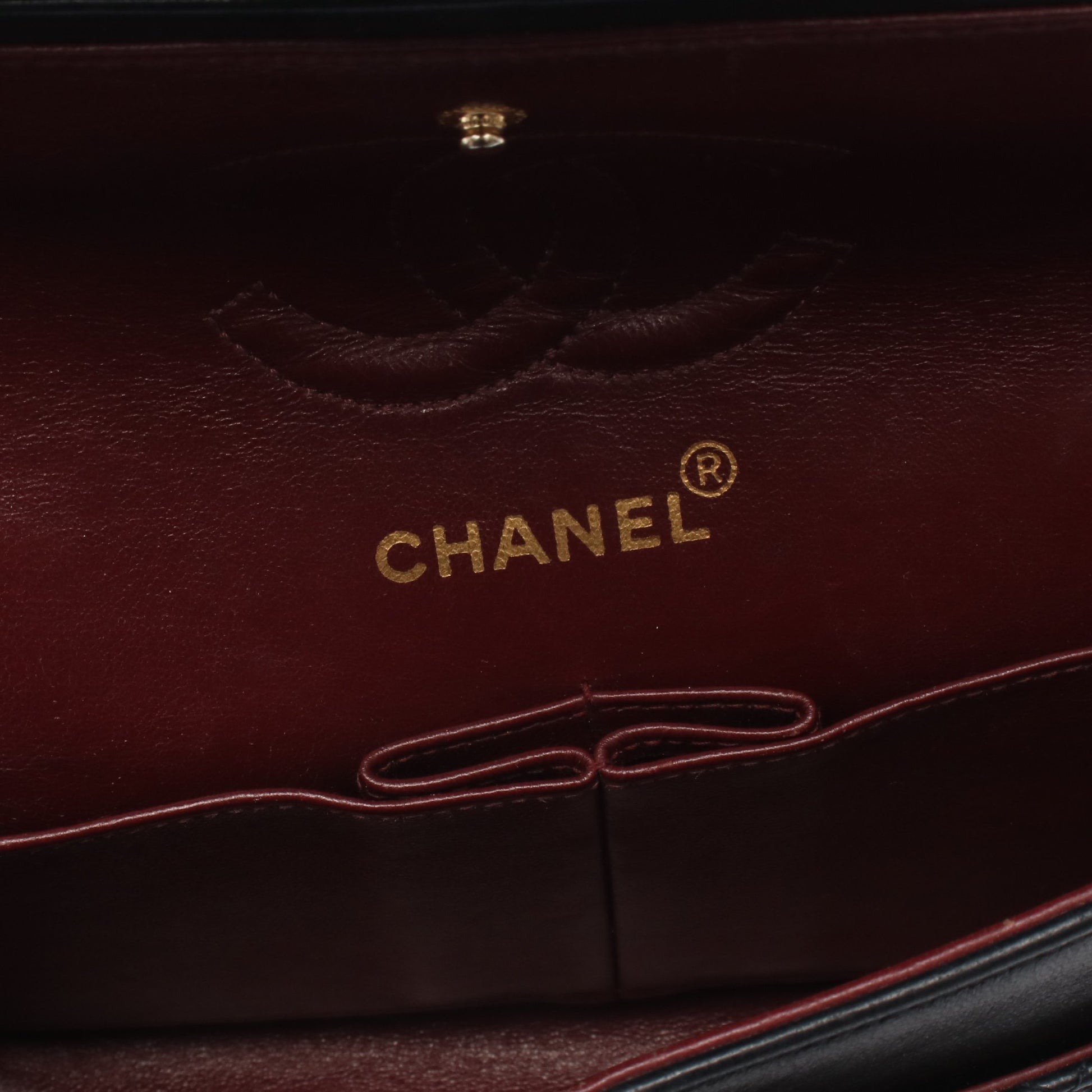 マトラッセ Wフラップ Wチェーンショルダーバッグ ラムスキン ブラック ゴールド金具 シャネル バッグ CHANEL