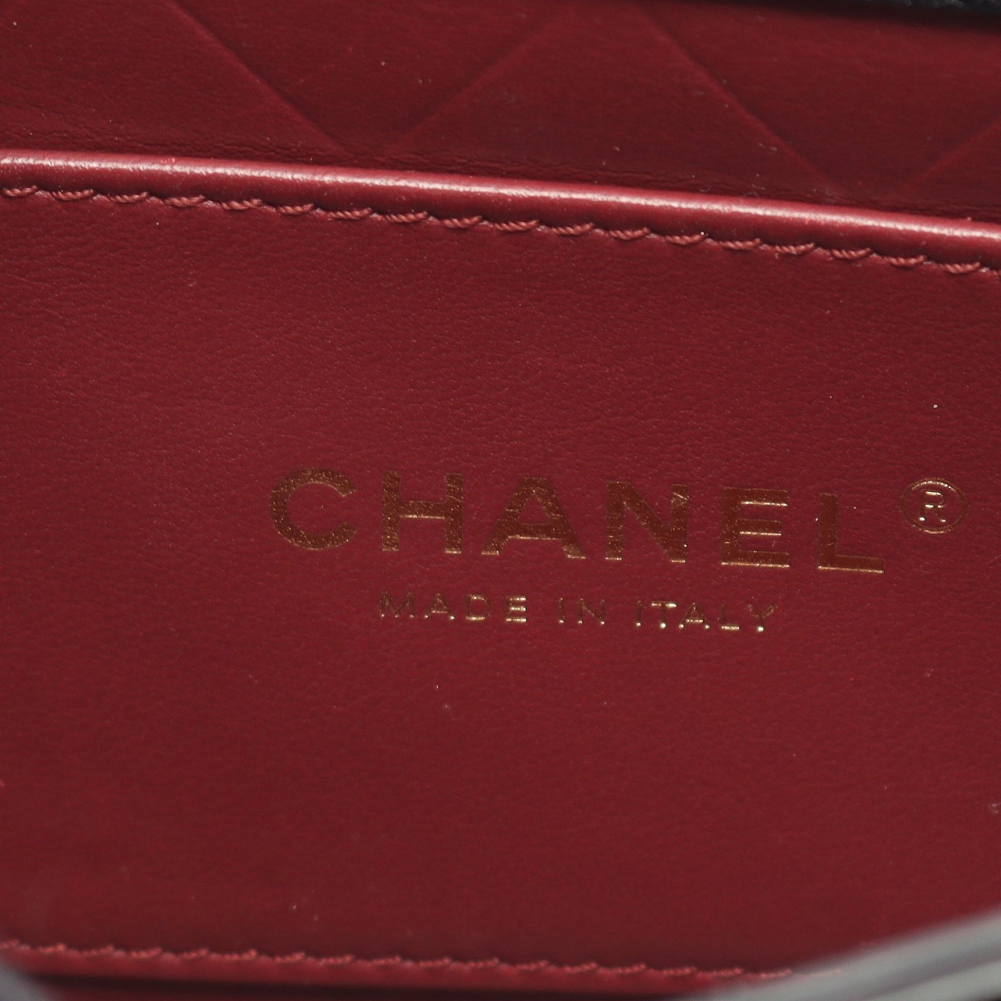 マトラッセ チェーンショルダーバッグ キャビアスキン ブラック ゴールド金具 シャネル バッグ CHANEL