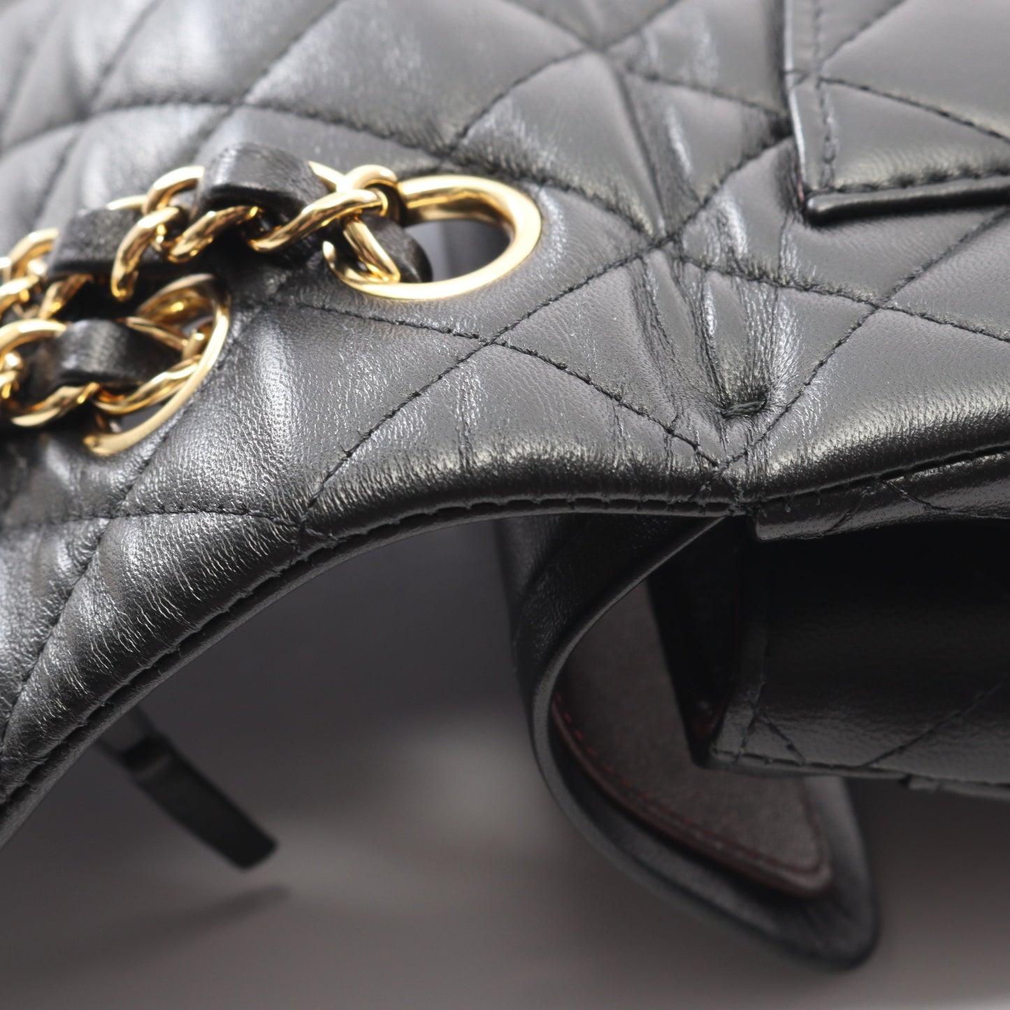 マトラッセ Wフラップ Wチェーンショルダーバッグ ラムスキン ブラック ゴールド金具 シャネル バッグ CHANEL