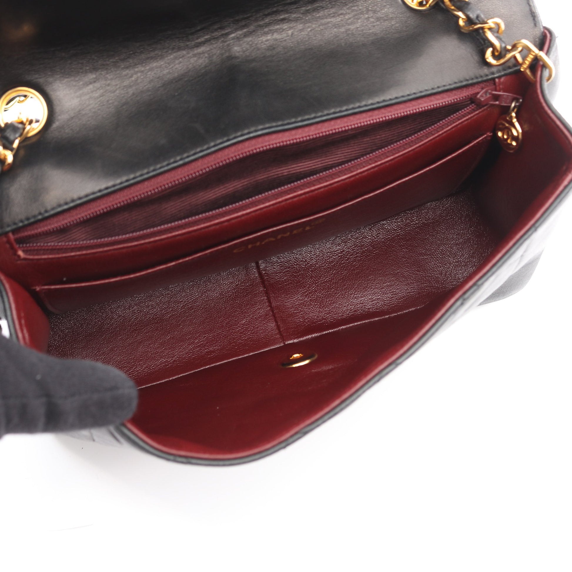 マトラッセ ダイアナフラップ チェーンショルダーバッグ ラムスキン ブラック ゴールド金具 シャネル バッグ CHANEL