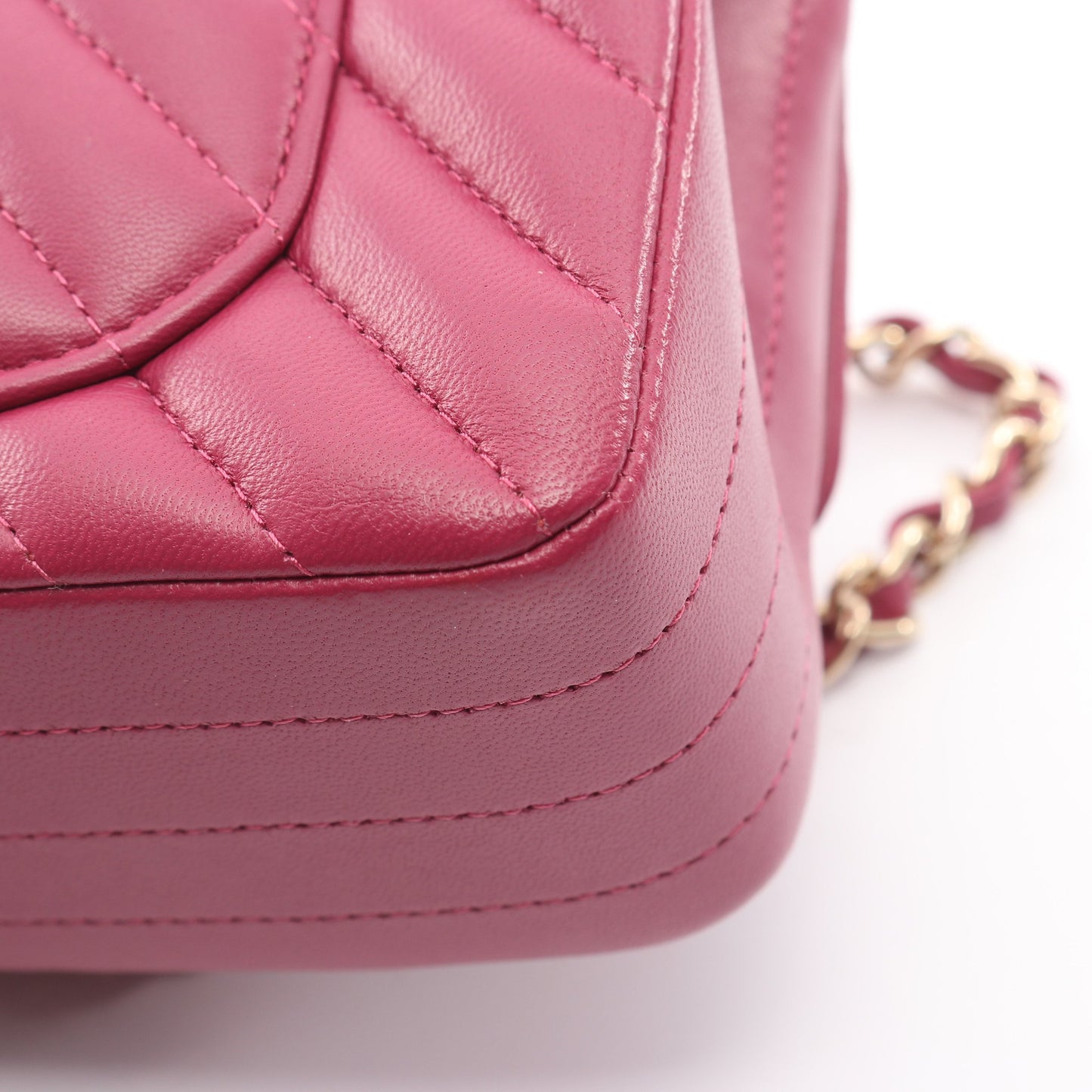 ミニマトラッセ20 チェーンショルダーバッグ ラムスキン ボルドー ゴールド金具 シャネル バッグ CHANEL