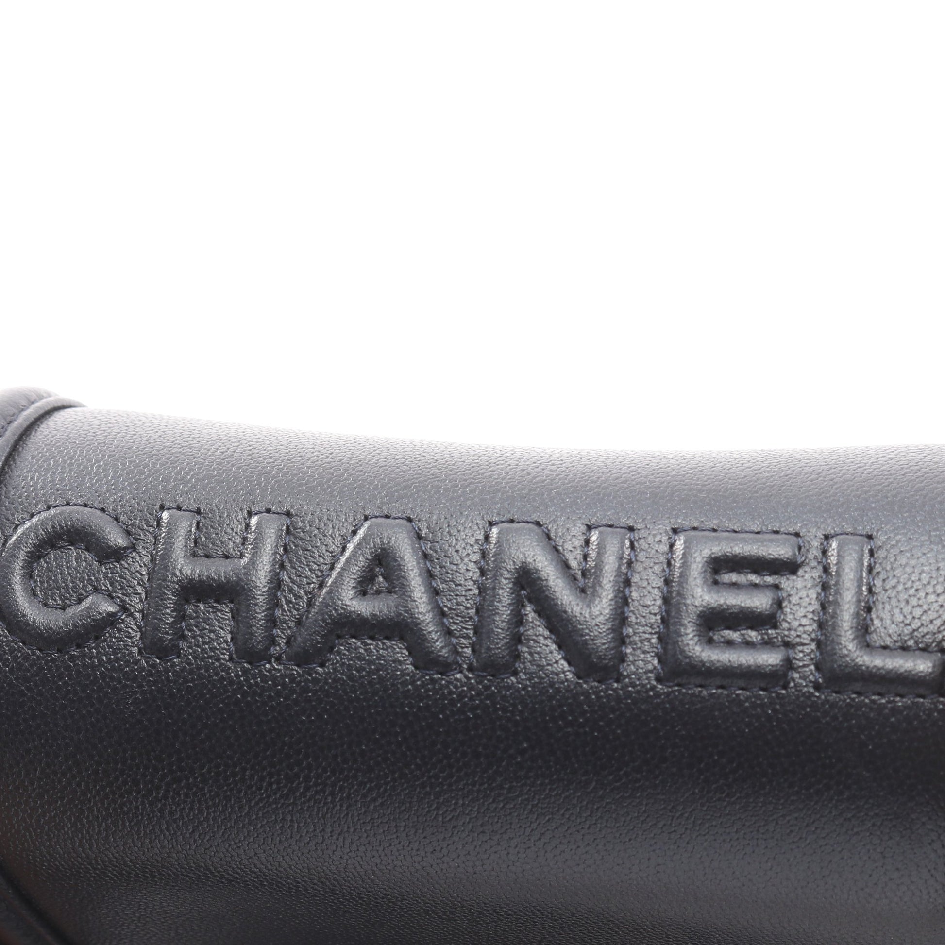 ボーイシャネル チェーンショルダーバッグ レザー ダークネイビー ゴールド金具 シャネル バッグ CHANEL