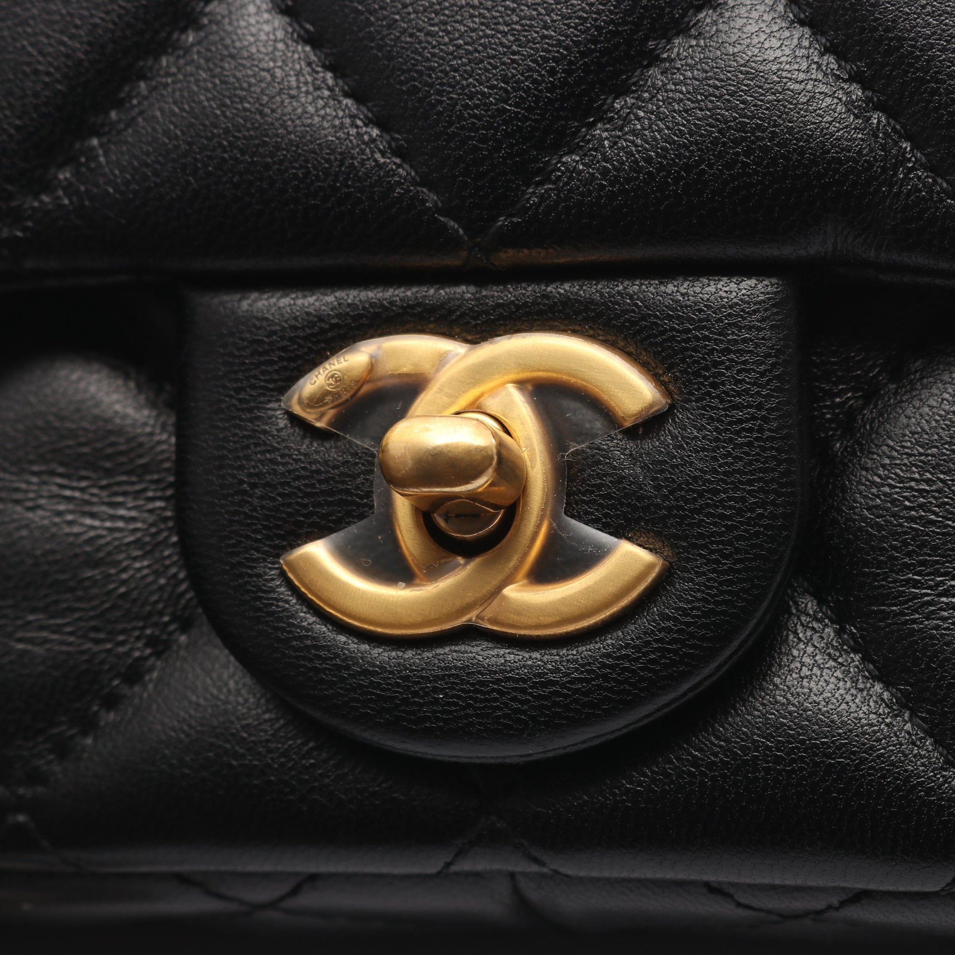 マトラッセ チェーンショルダーバッグ ラムスキン ブラック ゴールド金具 2WAY ウッドハンドル シャネル バッグ CHANEL