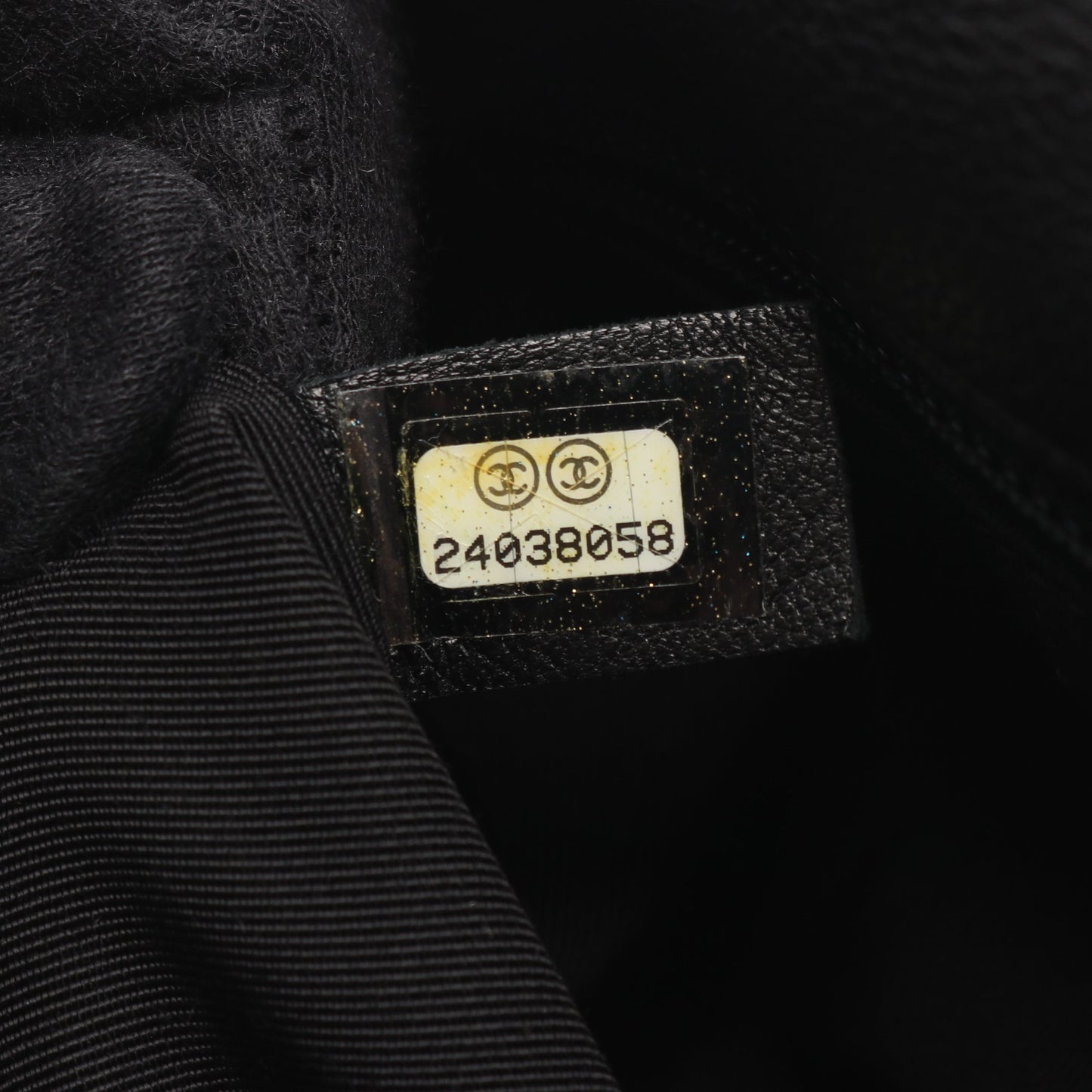 Vステッチ シェブロン チェーンショルダーバッグ スタッズ レザー ブラック シルバー金具 シャネル バッグ CHANEL