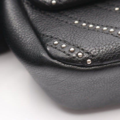 Vステッチ シェブロン チェーンショルダーバッグ スタッズ レザー ブラック シルバー金具 シャネル バッグ CHANEL