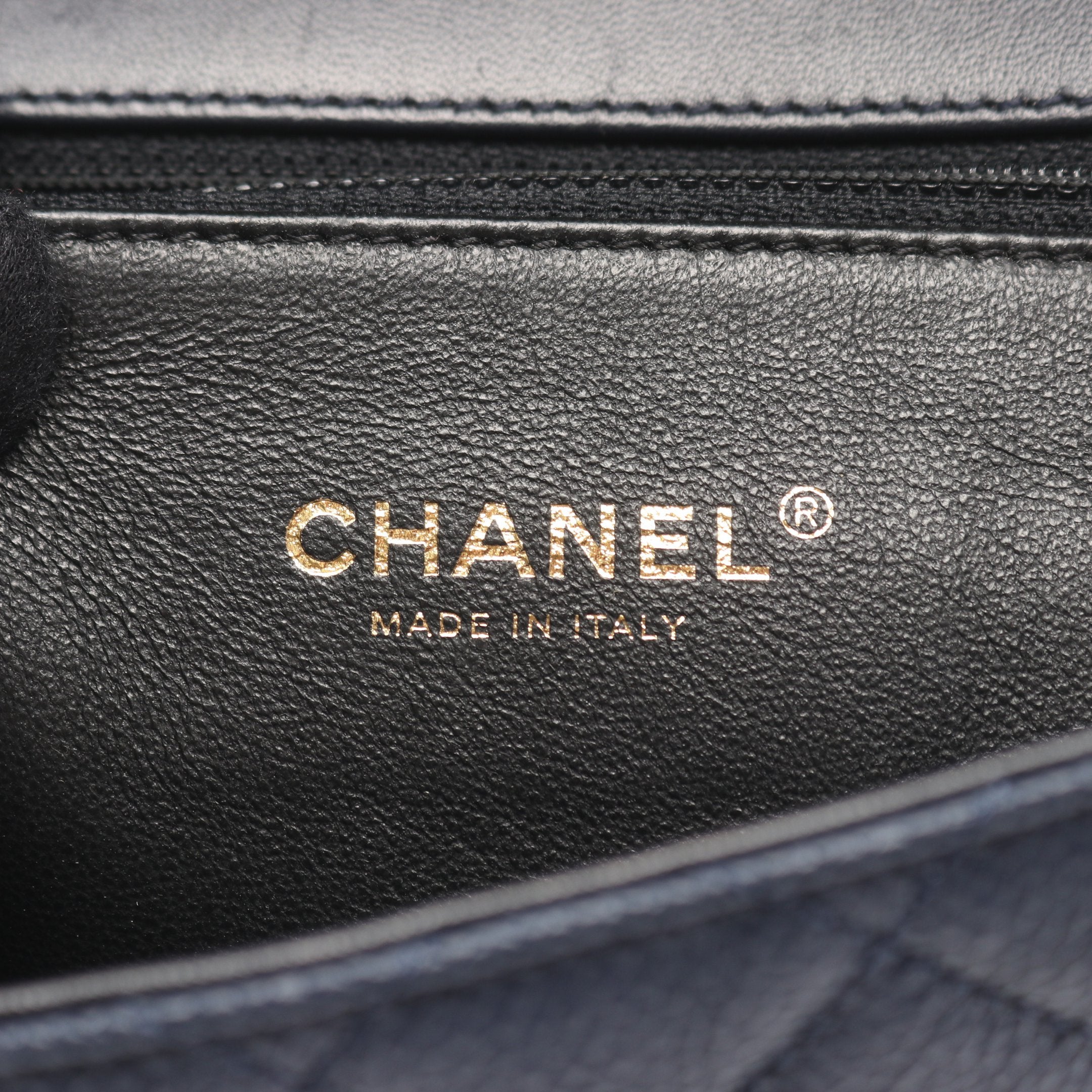 CCフィリグリー マトラッセ Wチェーンショルダーバッグ キャビアスキン