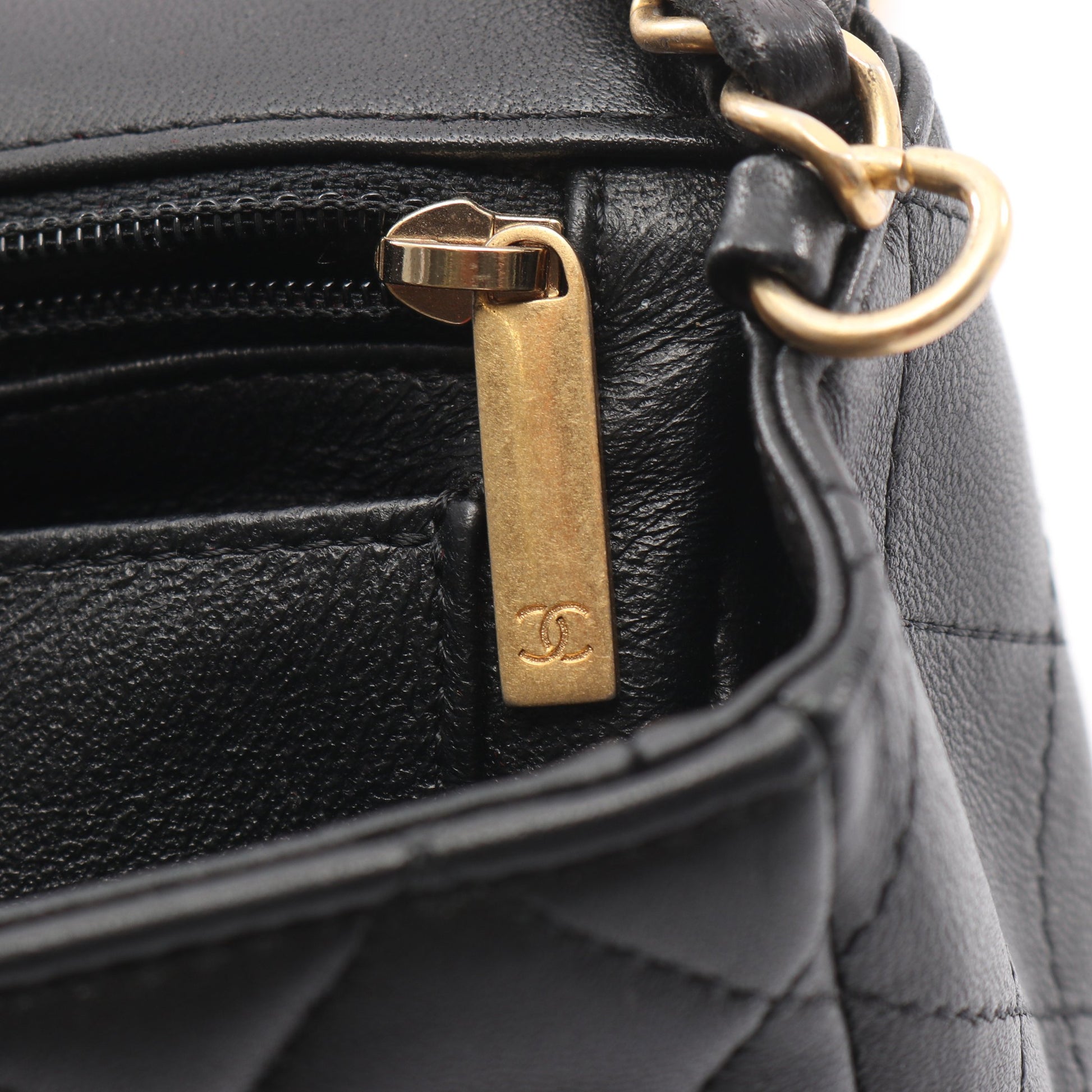 マトラッセ アイコン チェーンショルダーバッグ ラムスキン ブラック ゴールド金具 シャネル バッグ CHANEL