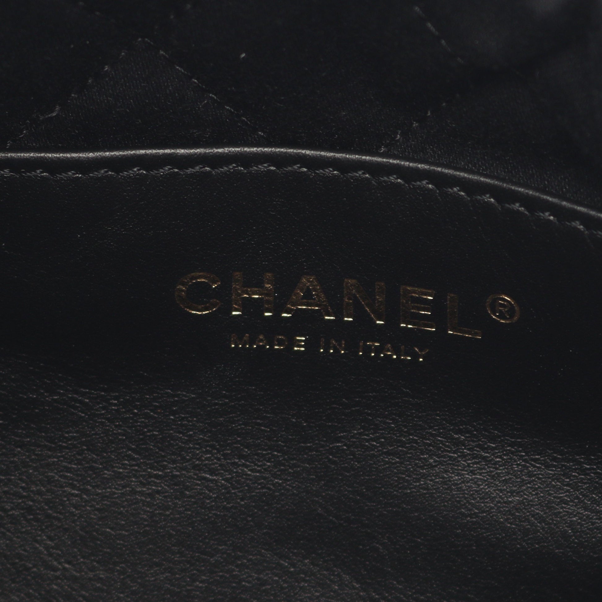 CHANEL 22 ミニ チェーンショルダーバッグ レザー ブラック ゴールド金具 2WAY シャネル バッグ CHANEL