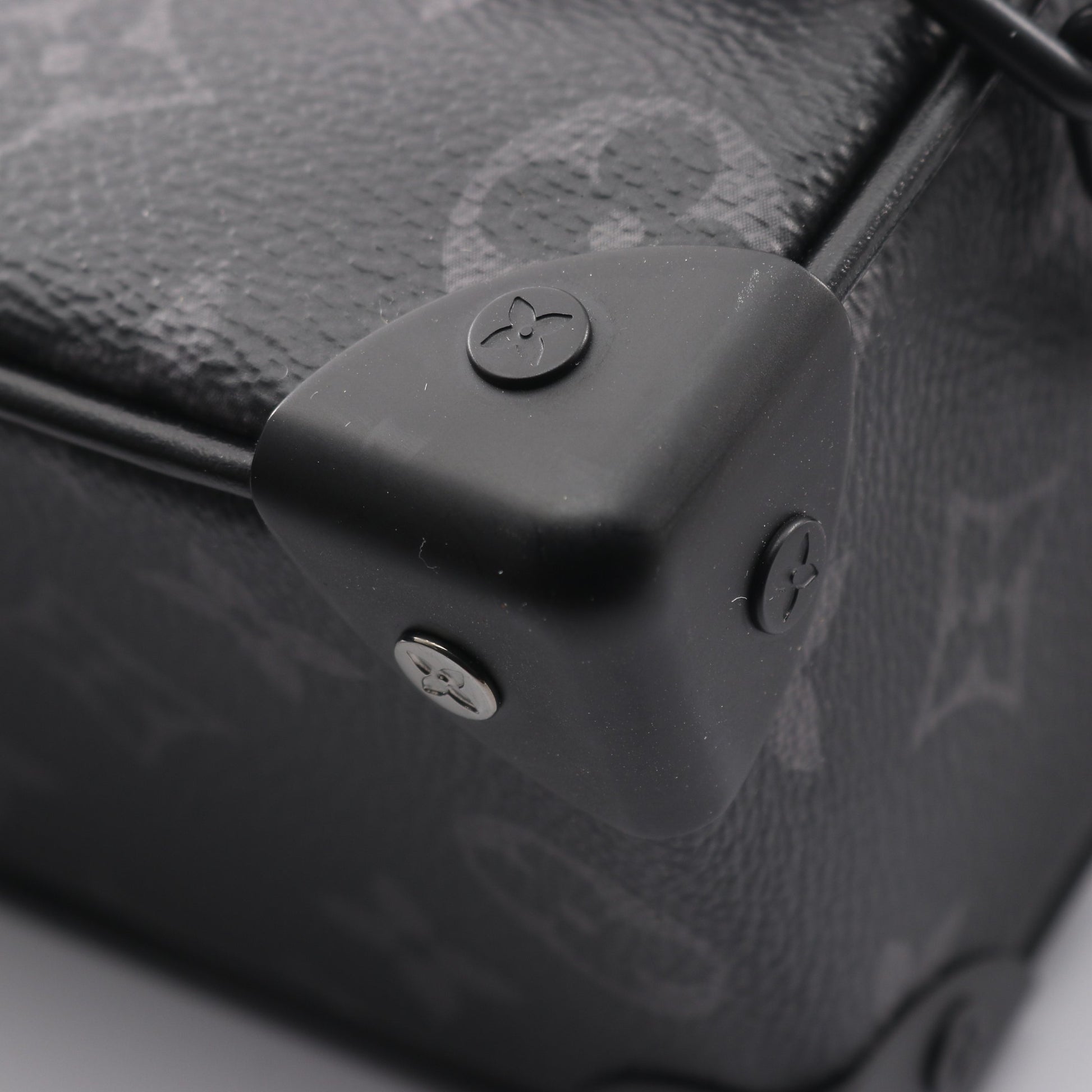 ミニ ソフトトランク モノグラムエクリプス チェーンショルダーバッグ PVC レザー ブラック ルイヴィトン バッグ LOUIS VUITTON