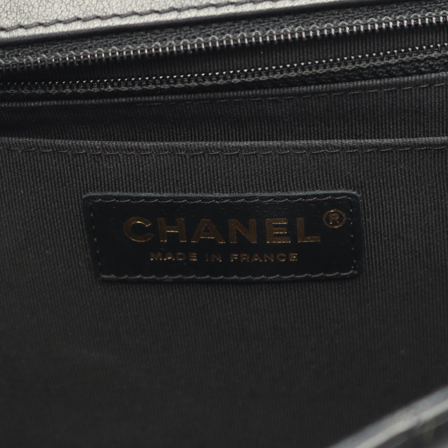 シェブロン Vステッチ フルフラップ Wチェーンショルダーバッグ ラムスキン ブラック ゴールド金具 シャネル バッグ CHANEL
