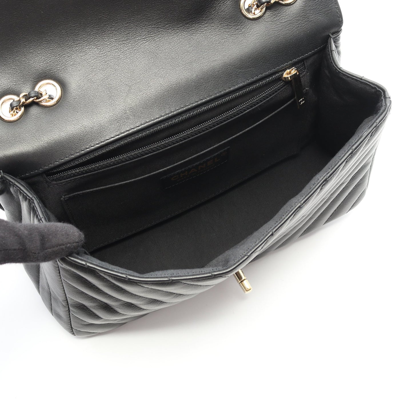 シェブロン Vステッチ フルフラップ Wチェーンショルダーバッグ ラムスキン ブラック ゴールド金具 シャネル バッグ CHANEL
