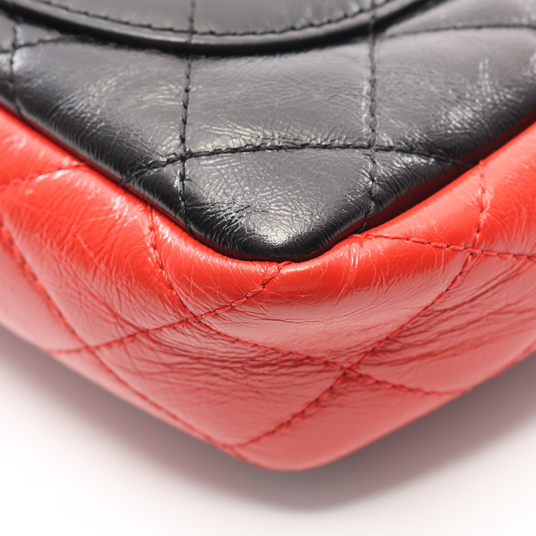 CHANEL シャネル ショルダーバッグ マトラッセ トリコロール シャネルミニマトラッセ トリコロール（赤/黒/白） シルバー金具