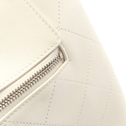 マトラッセ バケット チェーンショルダーバッグ ラムスキン オフホワイト シルバー金具 2WAY シャネル バッグ CHANEL