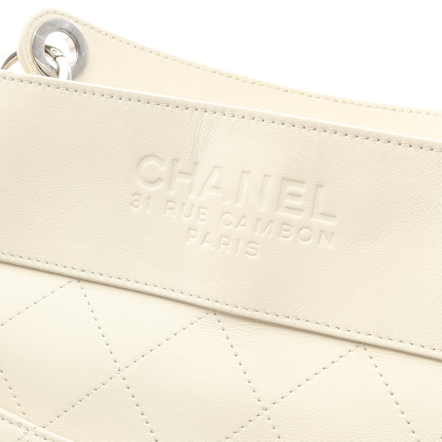 マトラッセ バケット チェーンショルダーバッグ ラムスキン オフホワイト シルバー金具 2WAY シャネル バッグ CHANEL
