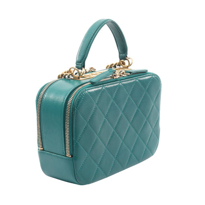 マトラッセ トップハンドル チェーンショルダーバッグ ラムスキン グリーン ゴールド金具 2WAY シャネル バッグ CHANEL