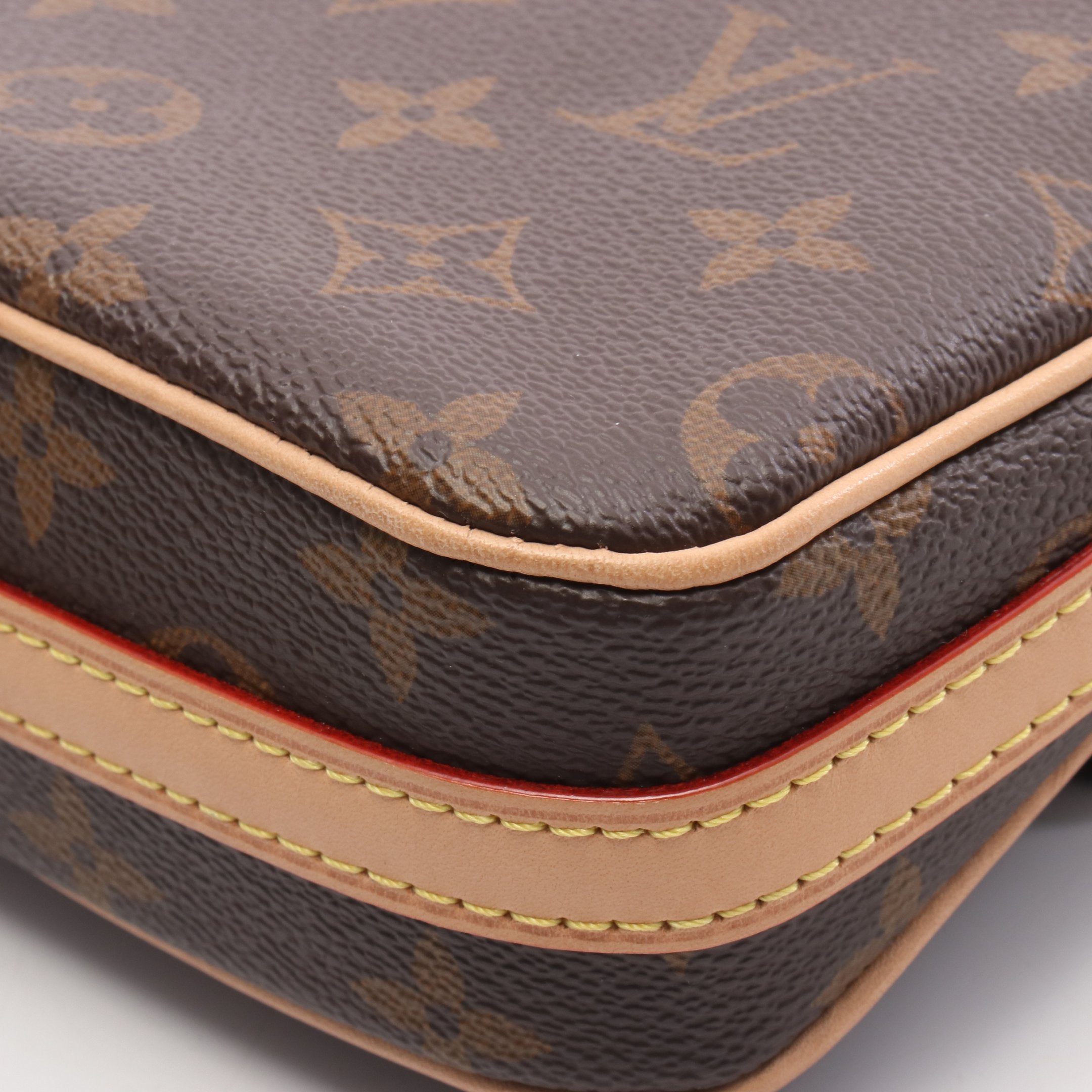 ルイ・ヴィトン LOUIS VUITTON ヴィヴァシテ ショルダーバッグ バッグ PVCコーティングキャンバス レザー モノグラム レディース ブラウン系 M46999 【中古】 ヴィヴァシテ モノグラム ワンショルダーバッグ PVC レザー ブラウン