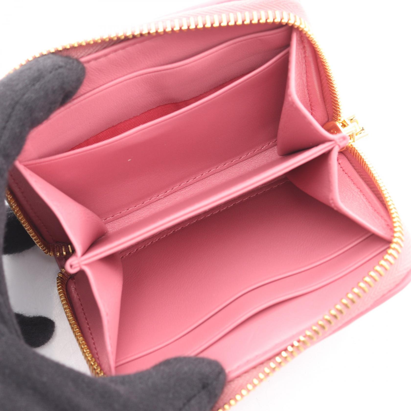 【正規品　新品未使用】ミュウミュウ　マテラッセレザー ケース　ピンク マテラッセレザー カードケース ミュウミュウ 財布 スーパーコピー ピンク