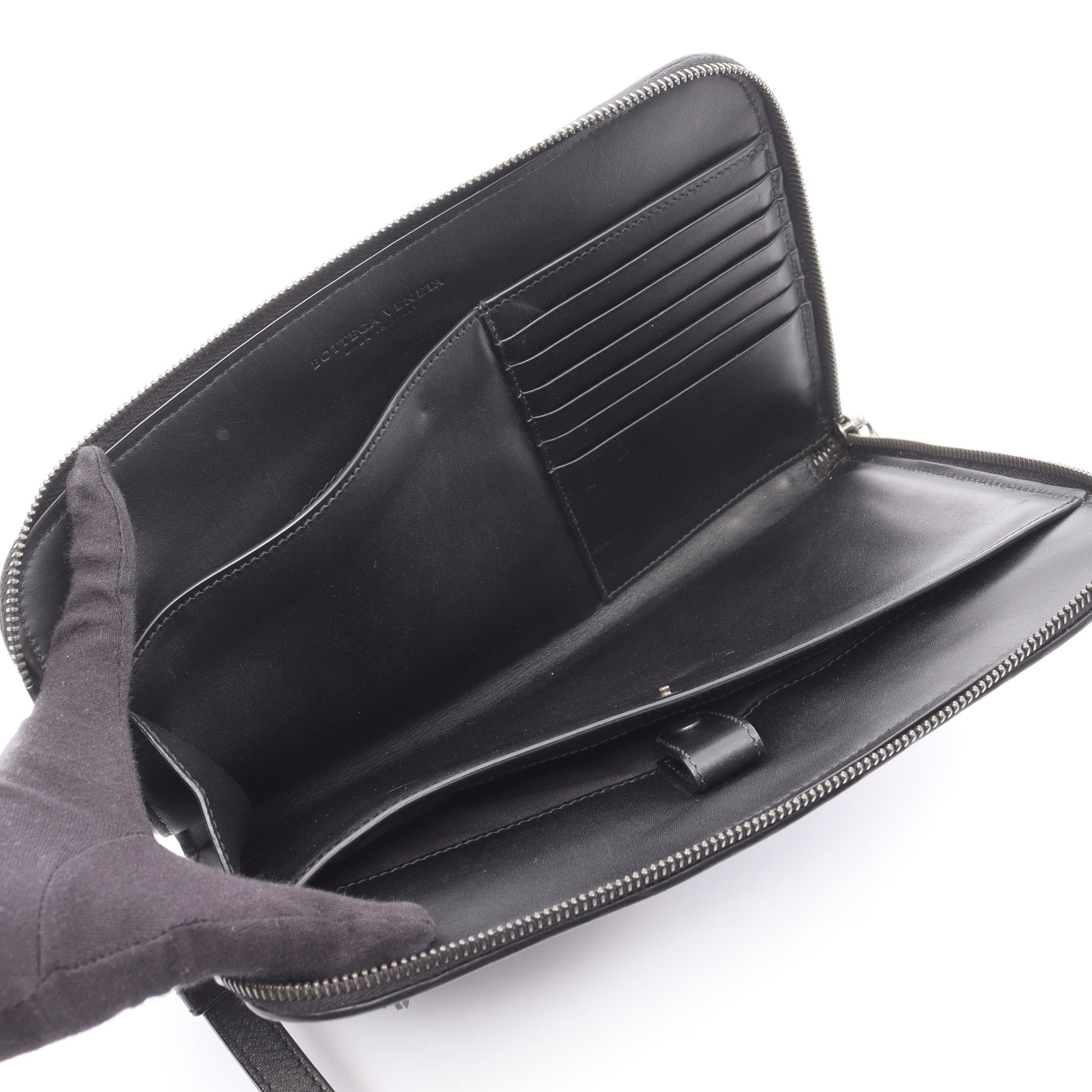 イントレチャート ドキュメントケース クラッチバッグ レザー ブラック