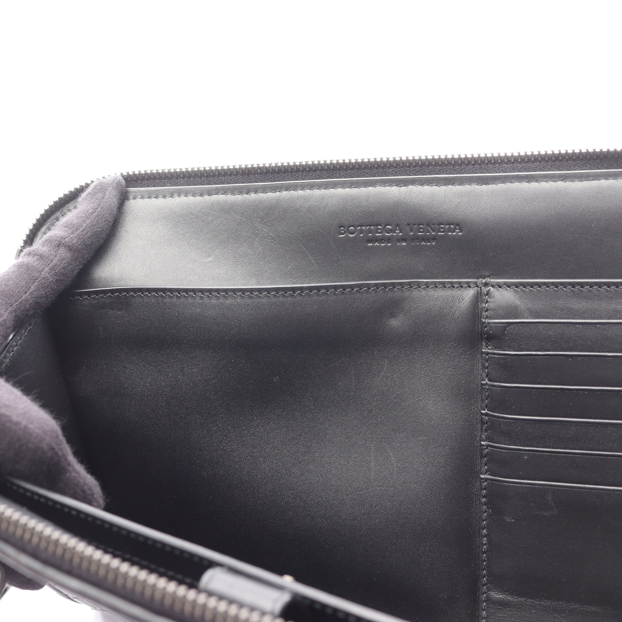 イントレチャート ドキュメントケース クラッチバッグ レザー ブラック