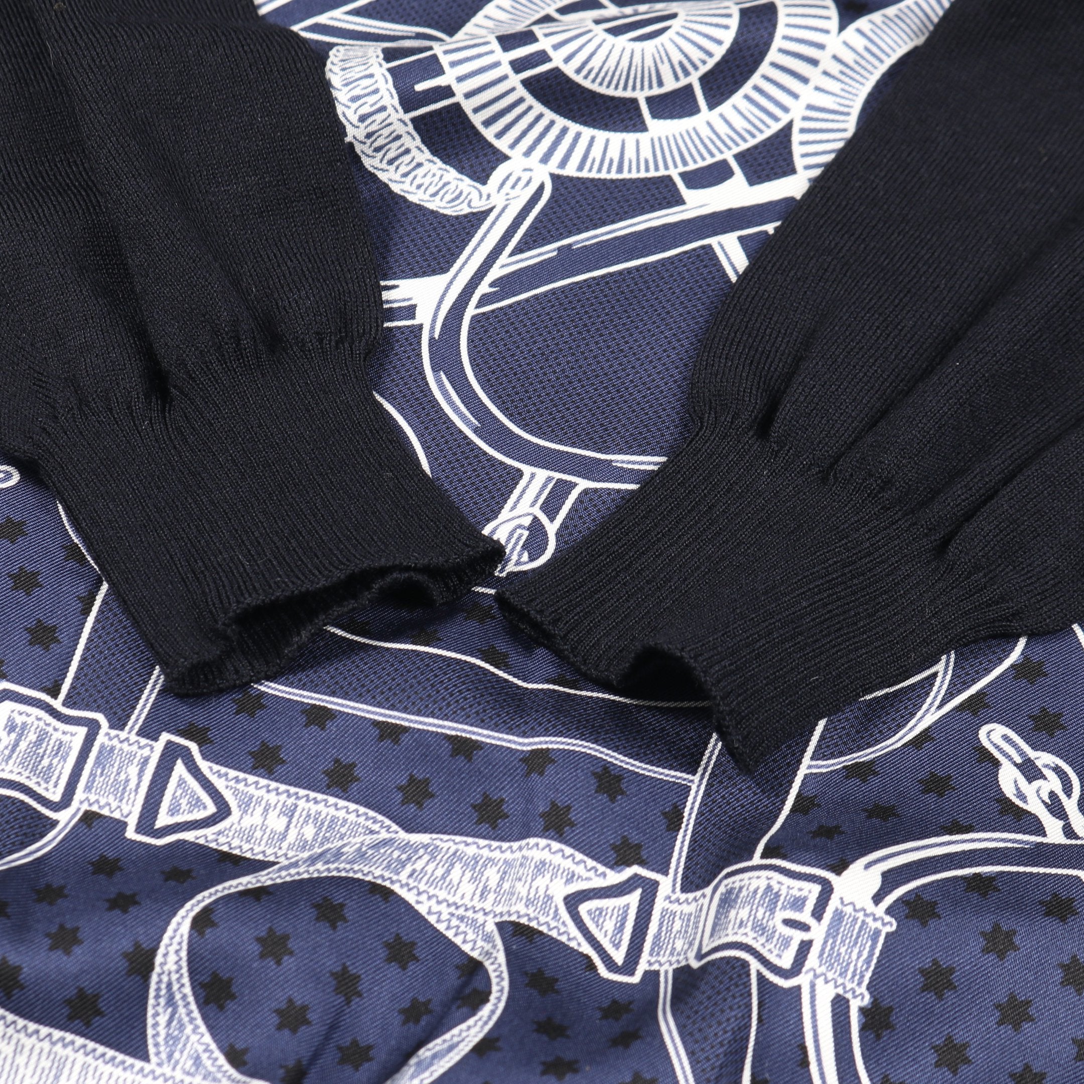 エルメス HERMES ツイルレーヌ Eperon d'Or Bandana ニット 衣料品 トップス ウール シルク シルク レディース ネイビー系 【中古】 ツイルレーヌ Eperon d'Or Bandana ニット クルーネック ウール シルク