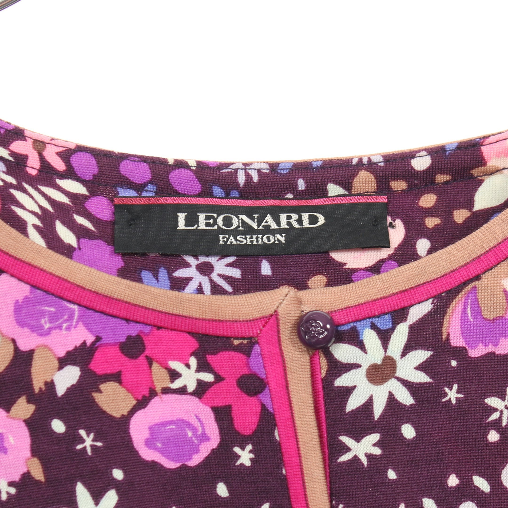LEONARD FASHION 黒地に紫花柄 半袖ワンピース サイズ40 ワンピース 花柄 総柄 ウール ダークパープル マルチカラー レオナール