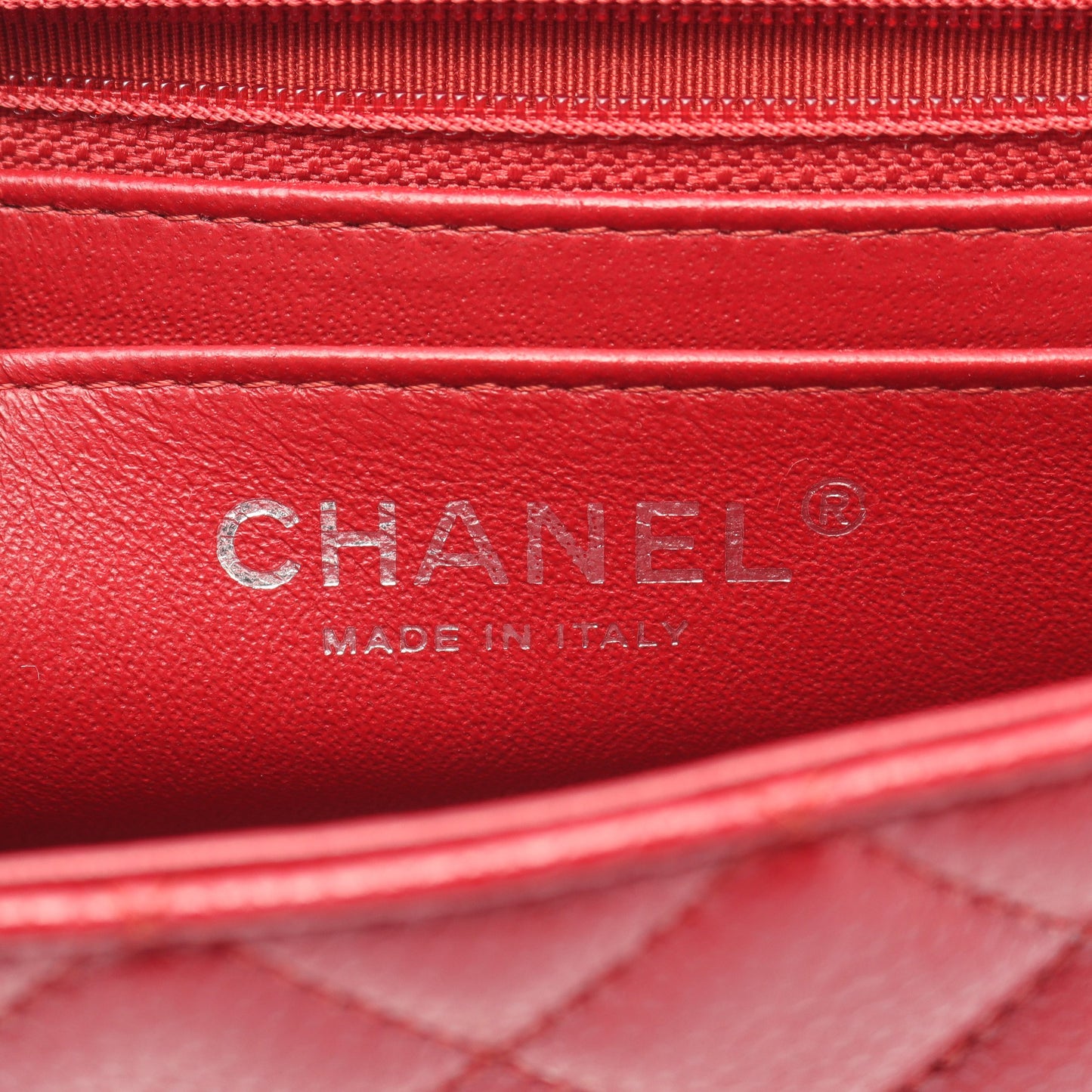 ミニマトラッセ20 チェーンショルダーバッグ ソフトキャビアスキン レッド シルバー金具 シャネル バッグ CHANEL